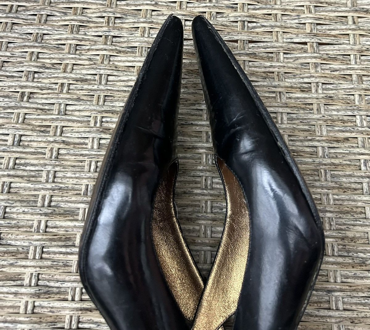 Dolce & Gabbana Dolce & Gabbana Patent Leather Pointed Toe Slingback Heels Size US 6.5 / IT 36.5 - 13 Thumbnail