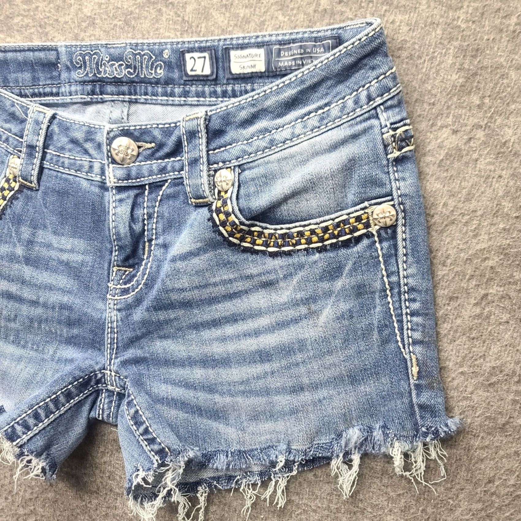 Miss Me Miss Me Cut Off Shorts Womens 27 Regular Low Rise Distressed Stretch Denim Blue 5-Pocket Size 27" / US 4 / IT 40 - 7 Thumbnail