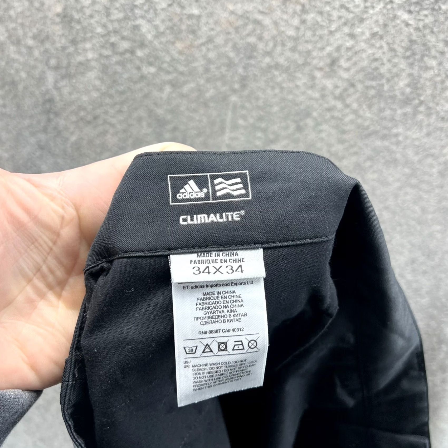 Adidas Adidas Pants Men 34x34 Black Chino Pleated Trousers Vintage Straight Leg 34 Inseam Men’s Regular Fit Front Pleated Front Pocket Size US 34 / EU 50 - 4 Thumbnail