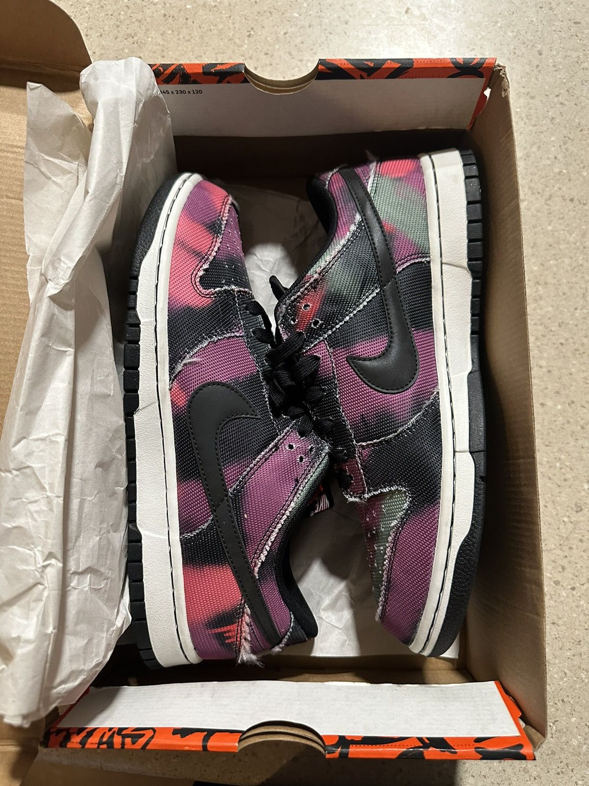 Nike Nike Dunk Low Graffiti Pink Size US 10.5 / EU 43-44 - 1 Thumbnail