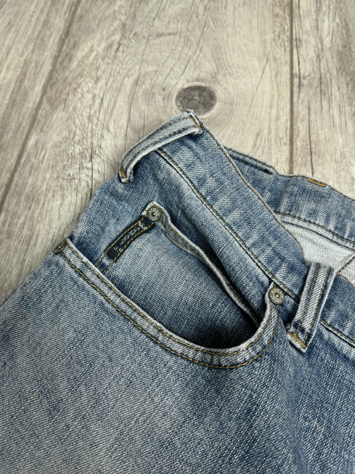 Armani × Japanese Brand × Vintage ARMANI JEANS METAL LOGO VINTAGE HYPE JAPANESE STYLE SIZE 32 Size US 32 / EU 48 - 12 Thumbnail