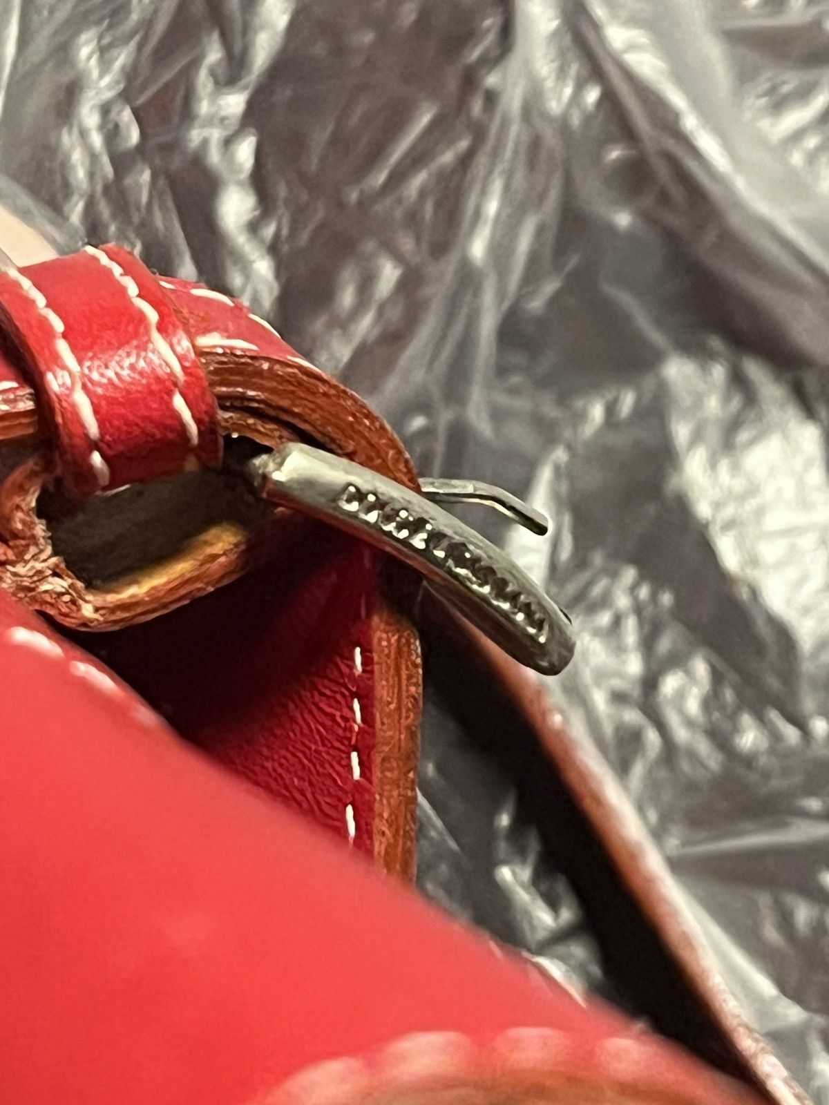 Dolce & Gabbana × Vintage Red Leather Shoulder Bag – 2000s Chic with Metal Ring Detail Size ONE SIZE - 4 Thumbnail