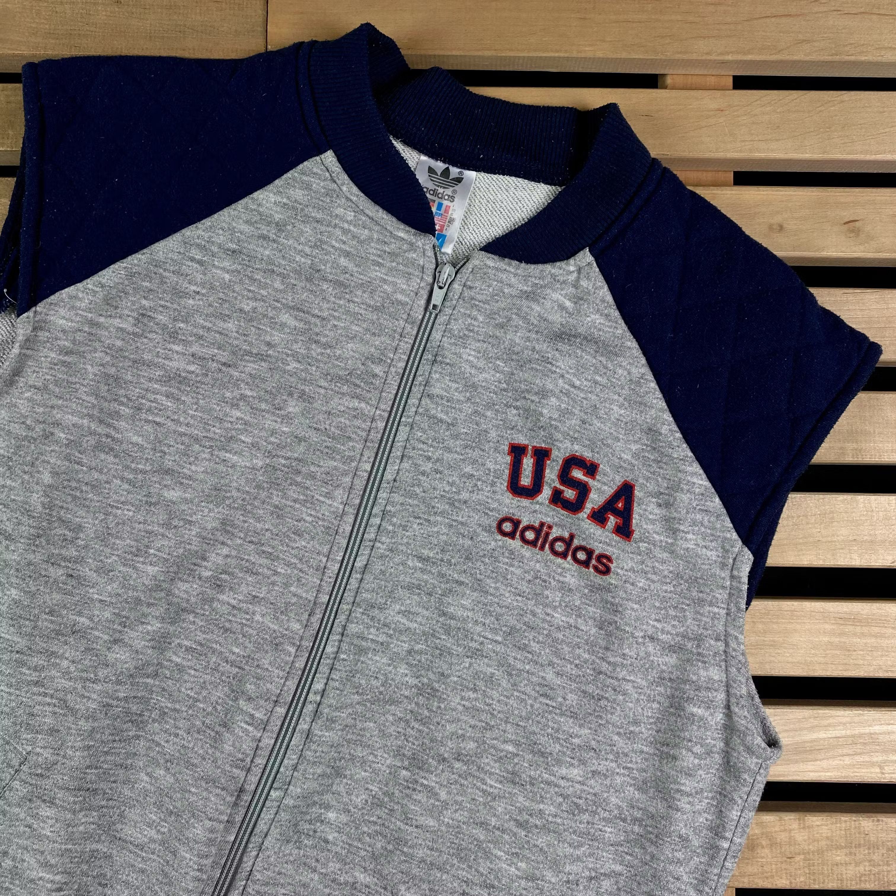 Adidas × Vintage Men’s Vest Jumper Full Zip Adidas Vintage Size M Size US M / EU 48-50 / 2 - 2 Thumbnail