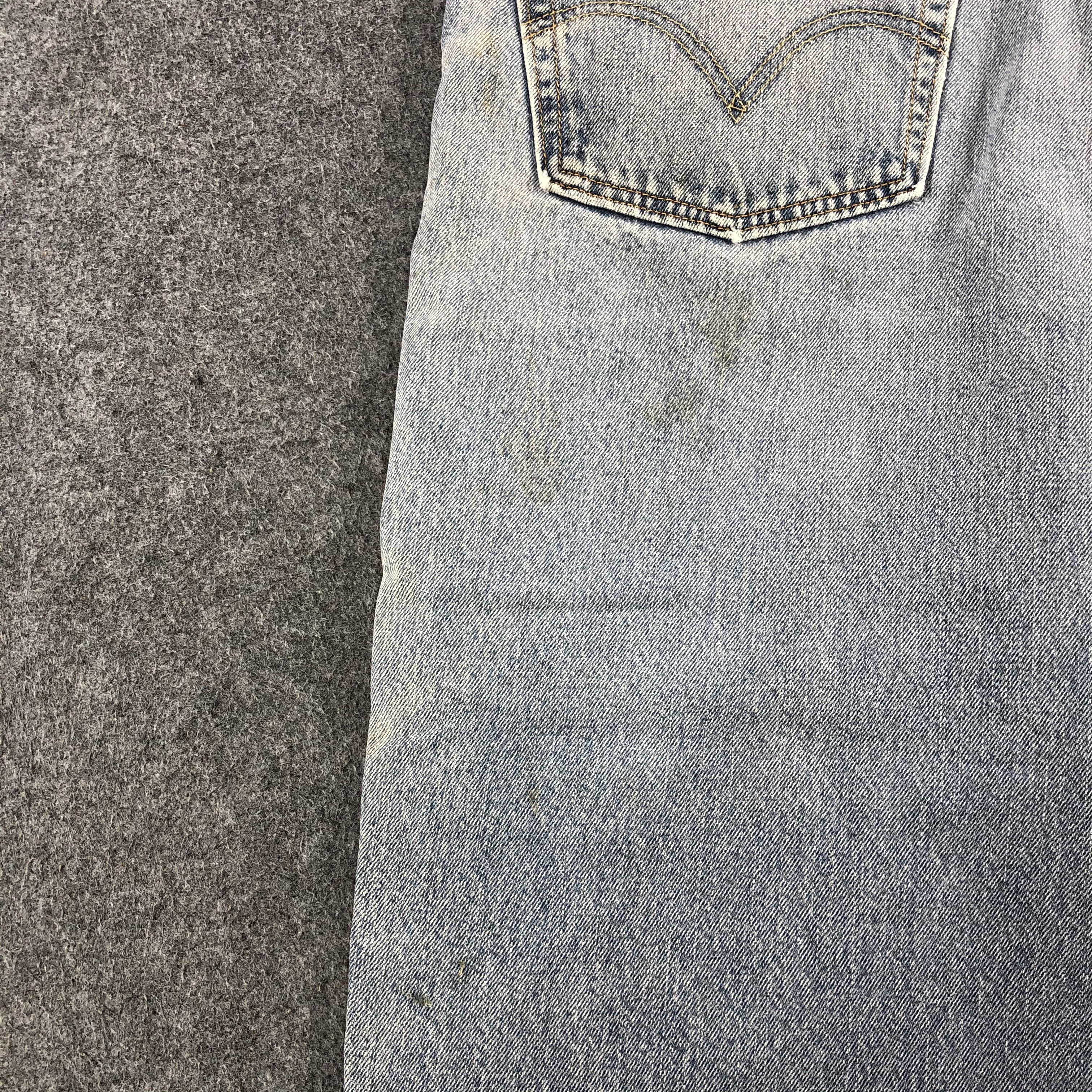 Levi's Vintage 90s Light Wash Levis 550 Jeans-J1709 Size US 41 - 7 Thumbnail