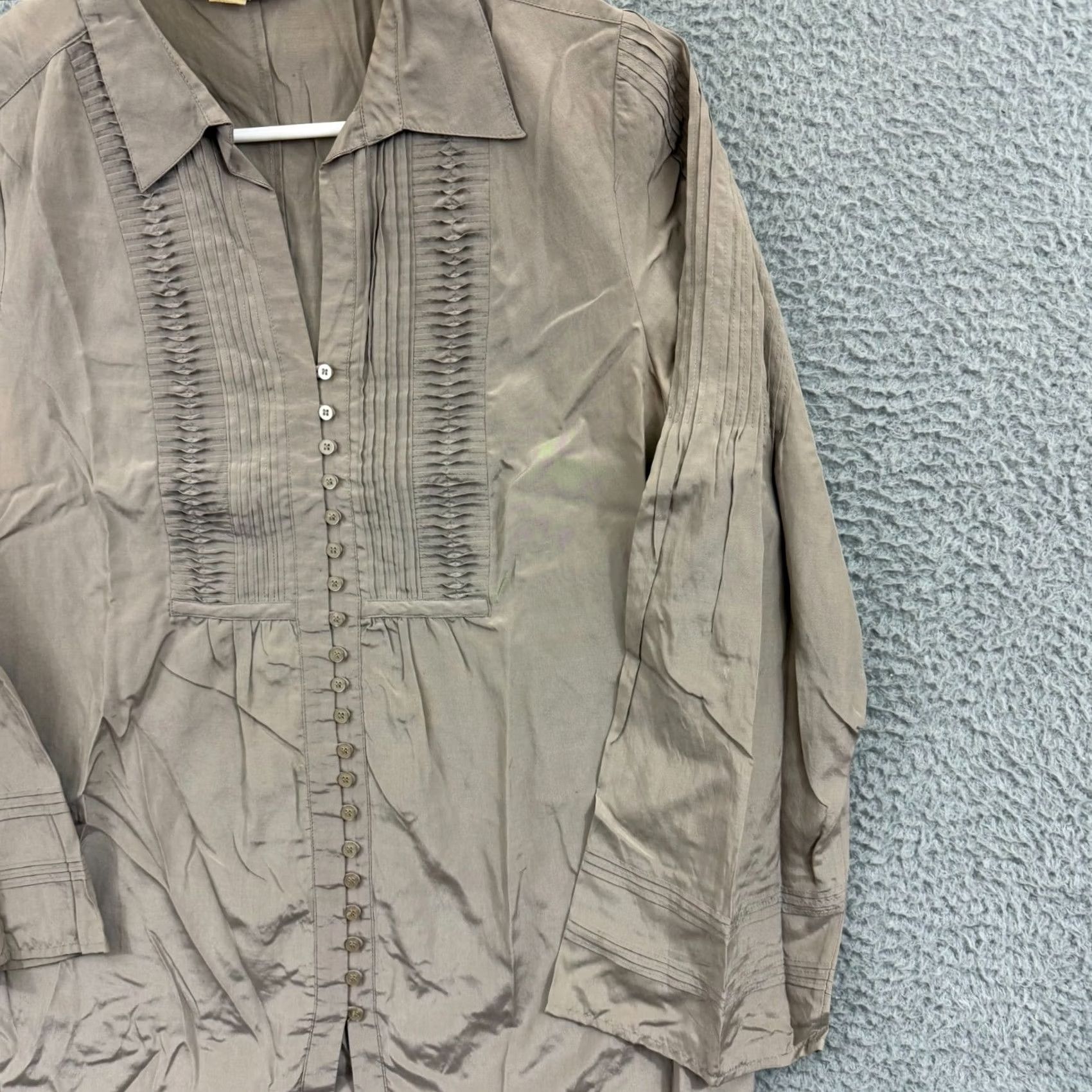 Vintage VINTAGE Isabella Bird Shirt Women Medium Pleated Button Up Tunic Top Silk Blend Brown Long Sleeve Flared Sleeve Size M / US 6-8 / IT 42-44 - 6 Thumbnail