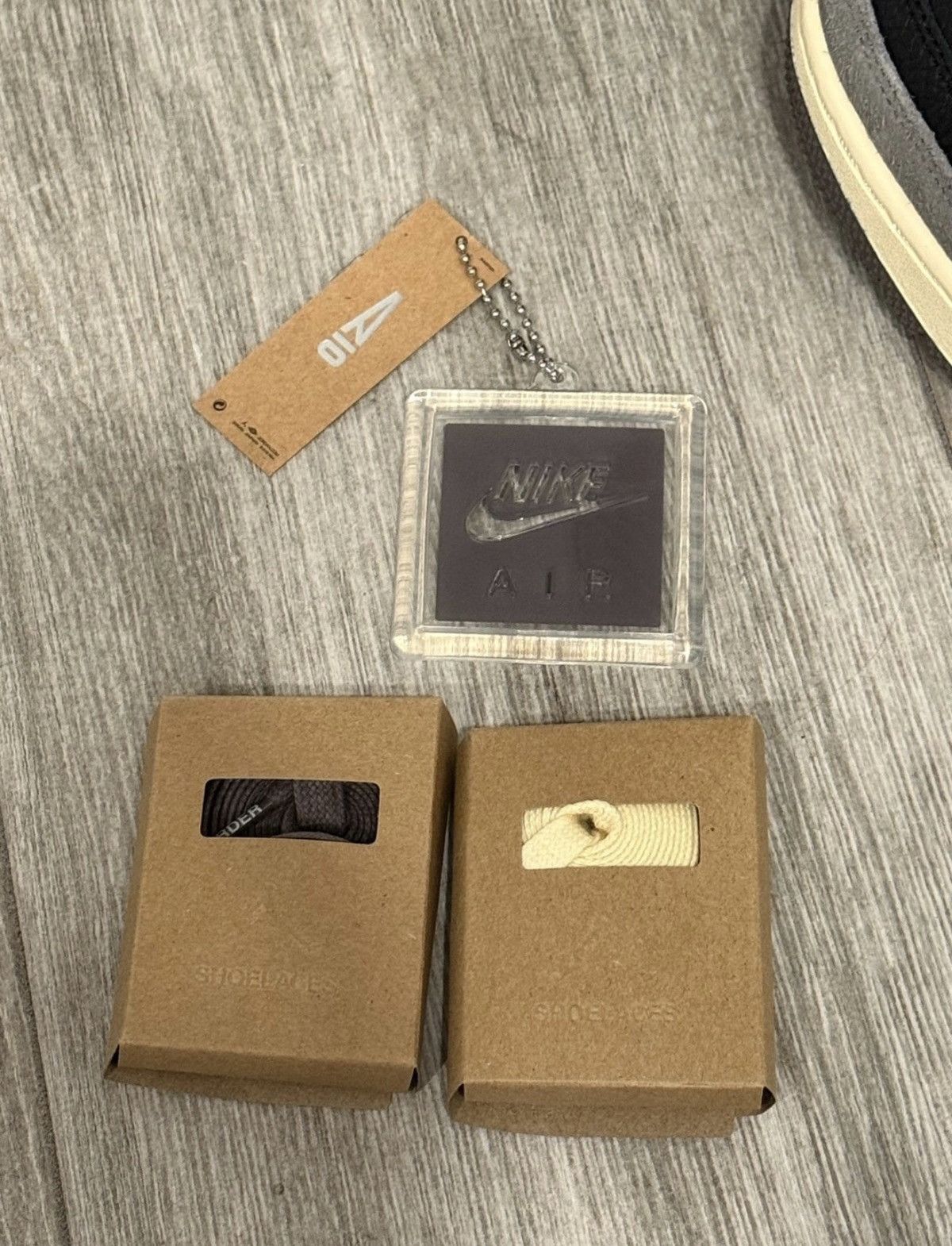 A Ma Maniere × Jordan Brand A Ma Maniere Air Jordan 3 Black Violet Sz 13.5 W / 12 M Used Size US 12 / EU 45 - 9 Thumbnail