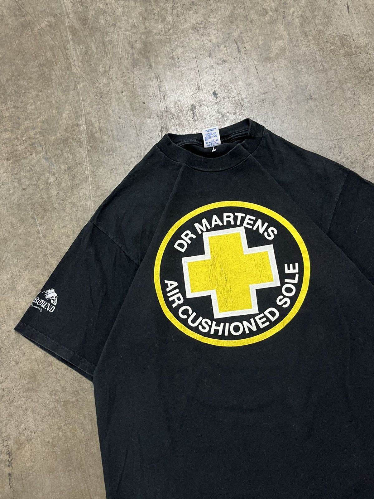 Vintage Vintage doc martens 90s promo tee shirt rare hype streetwear Size US XL / EU 56 / 4 - 4 Thumbnail