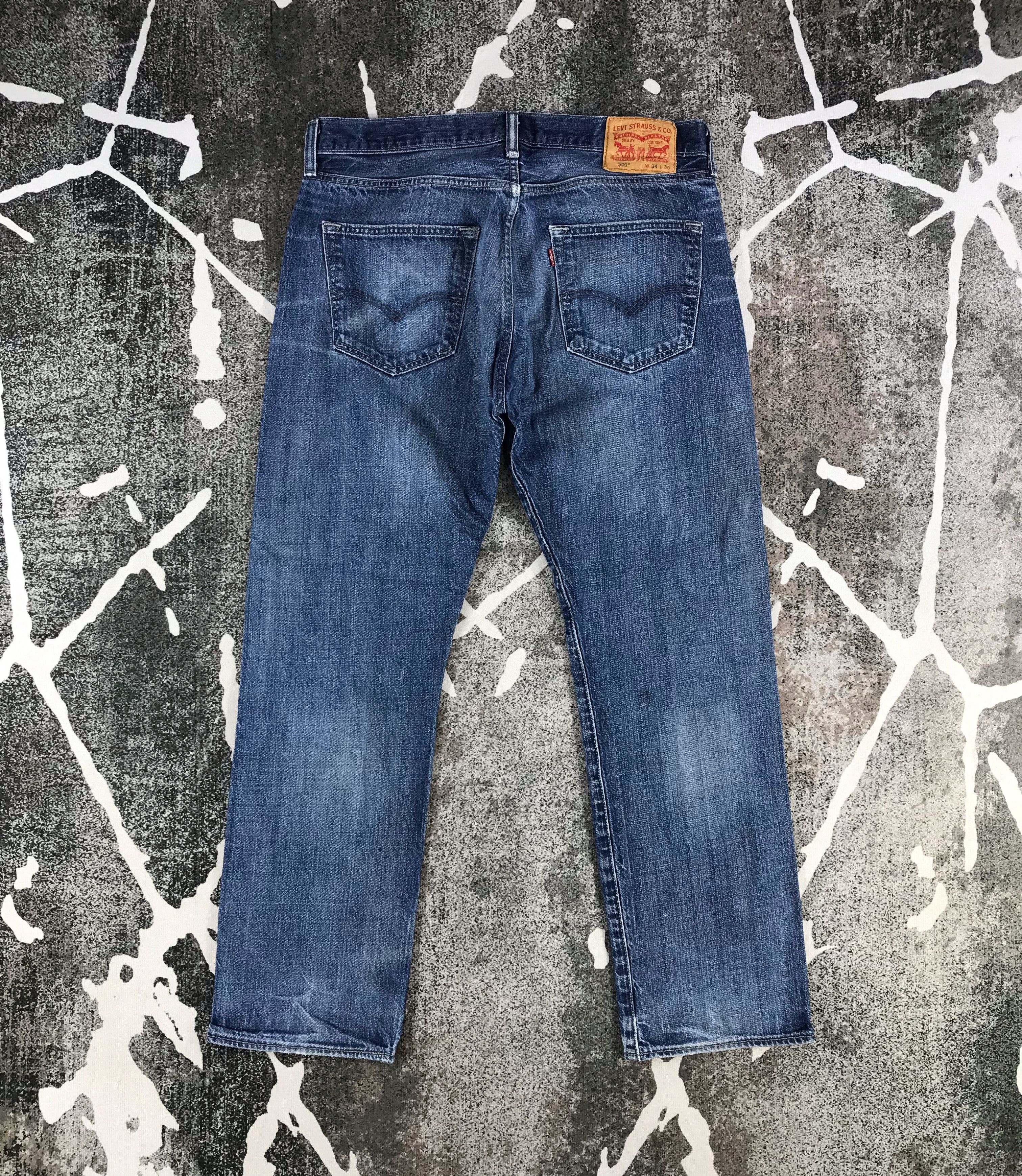 Levi's Vintage 501 Jeans Blue Wash Denim KJ941 Size US 34 / EU 50 - 2 Thumbnail