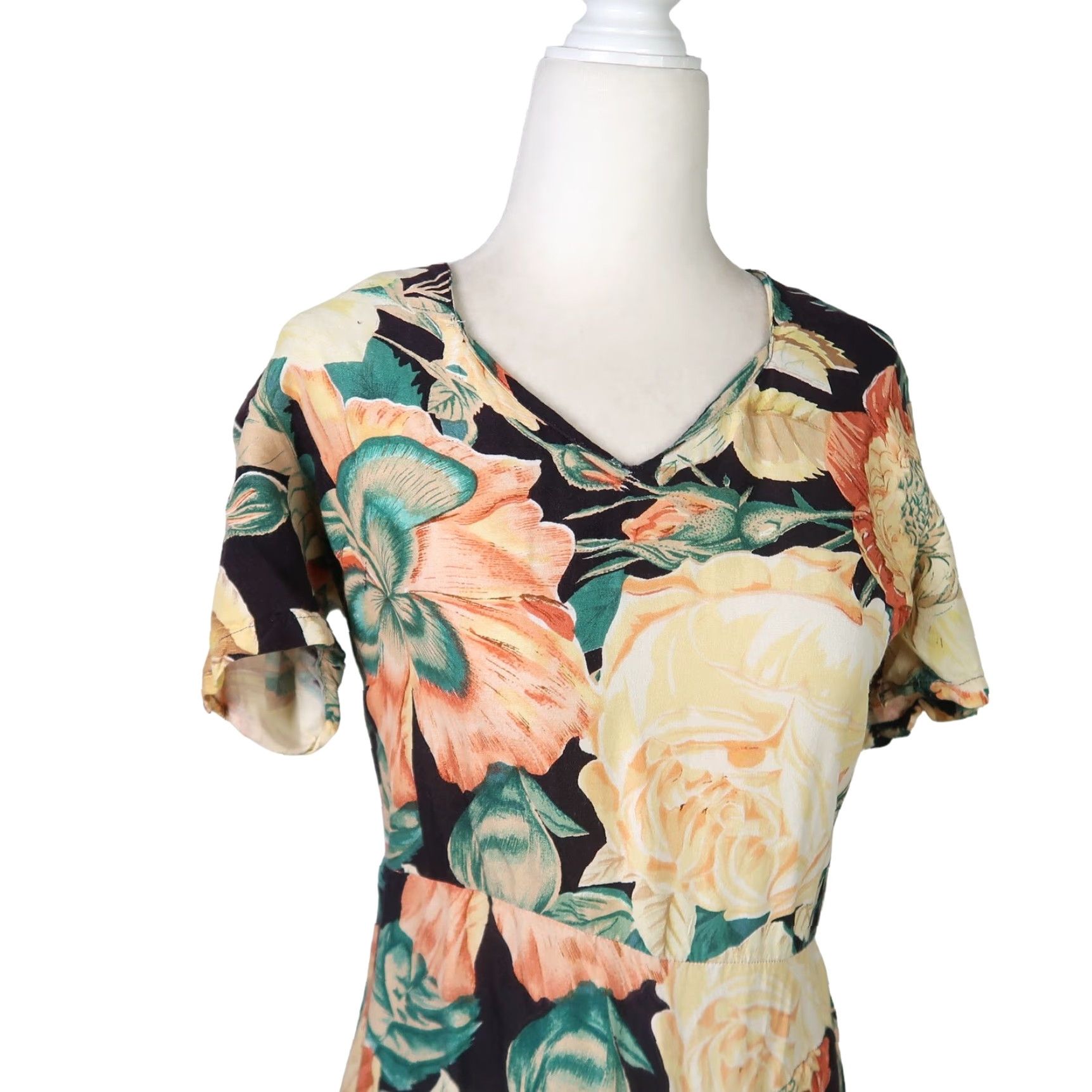 Vintage VINTAGE 90s All That Glitters Floral Midi Dress S Black Pale Yellow Women V-Neck Short Sleeve Cotton A-Line 43" Long Size S / US 4 / IT 40 - 2 Thumbnail