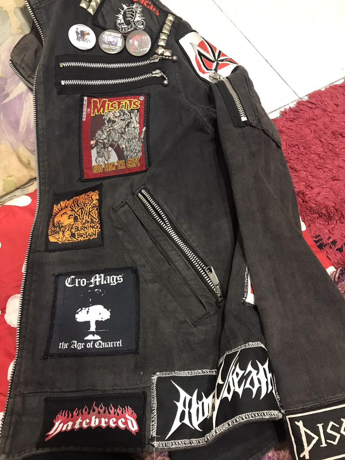 Band Tees Jacket punk………. Size US L / EU 52-54 / 3 - 6 Thumbnail