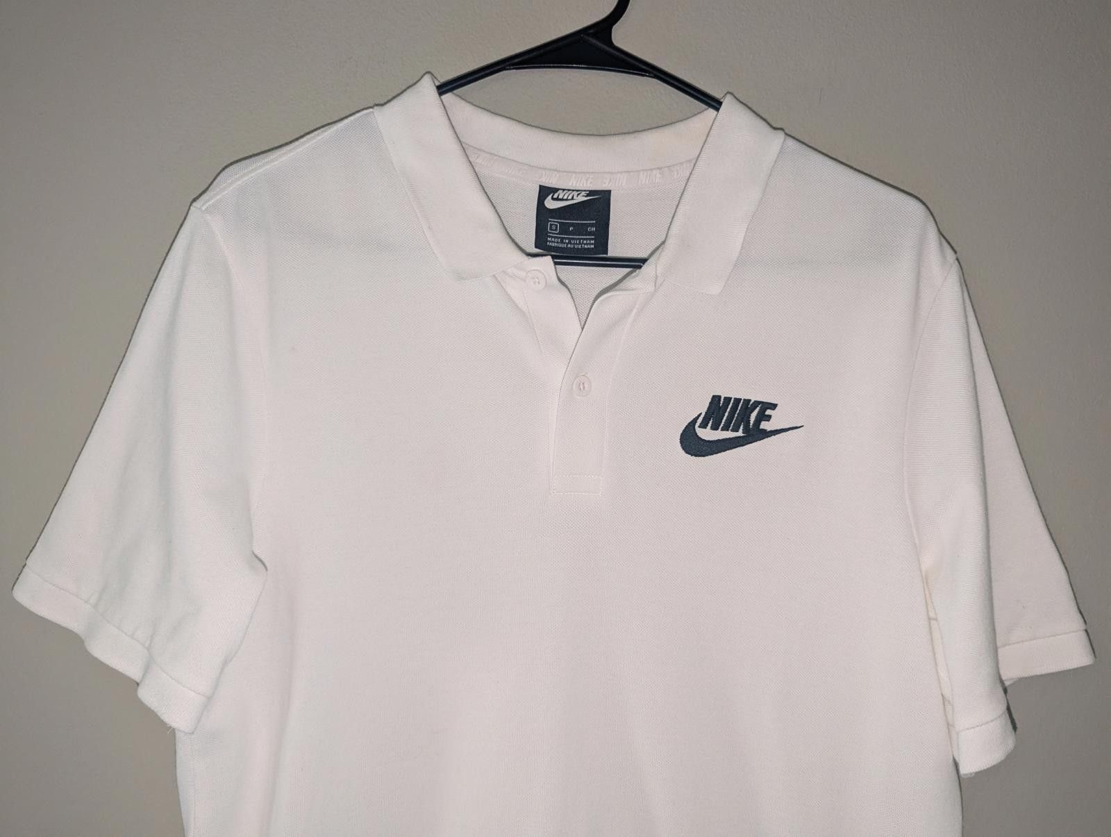 Nike Vintage Nike Black Label Classic White Polo Shirt Logo Small Size US S / EU 44-46 / 1 - 2 Thumbnail