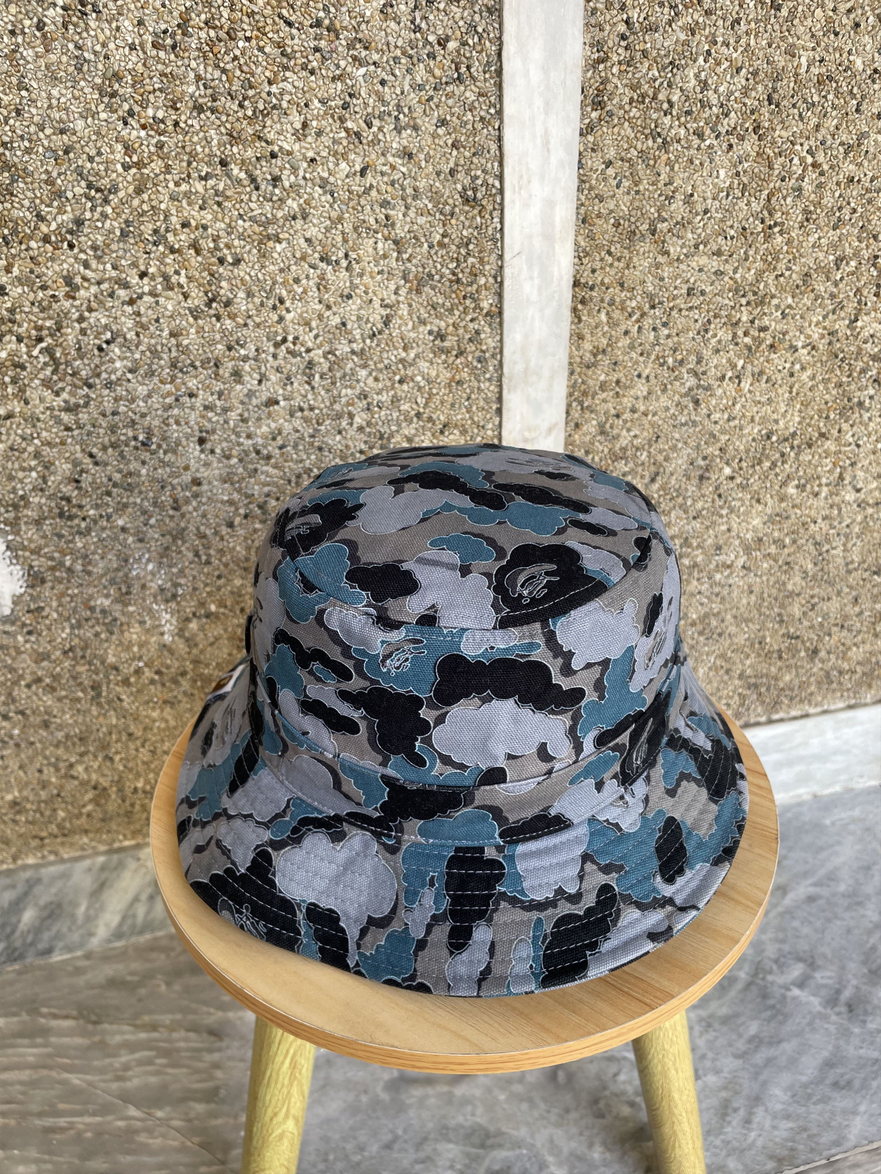 Bape × Kaws Bape x Kaws Cloud Camo Bucket Hat Size ONE SIZE - 6 Thumbnail