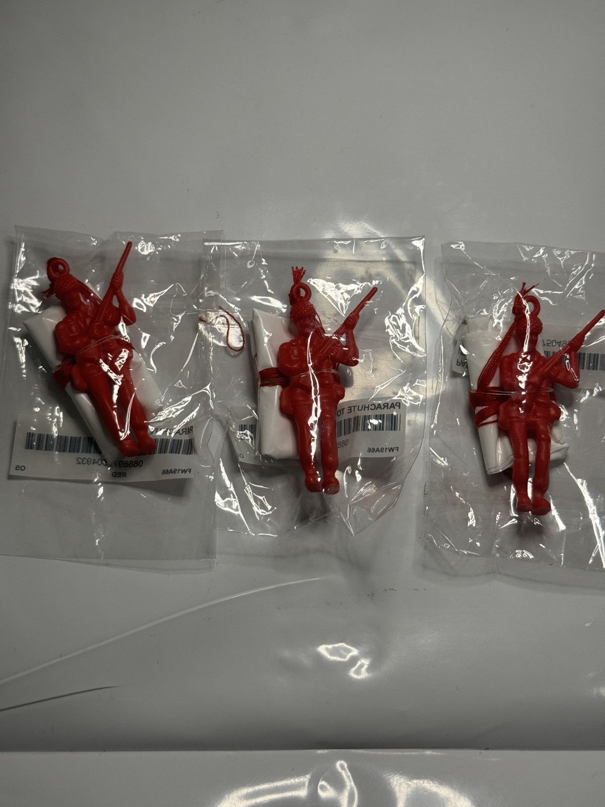 Supreme SUPREME RED ARMY MINI PARATROOPER GIFT FW19 3x Lot Size ONE SIZE - 1 Thumbnail