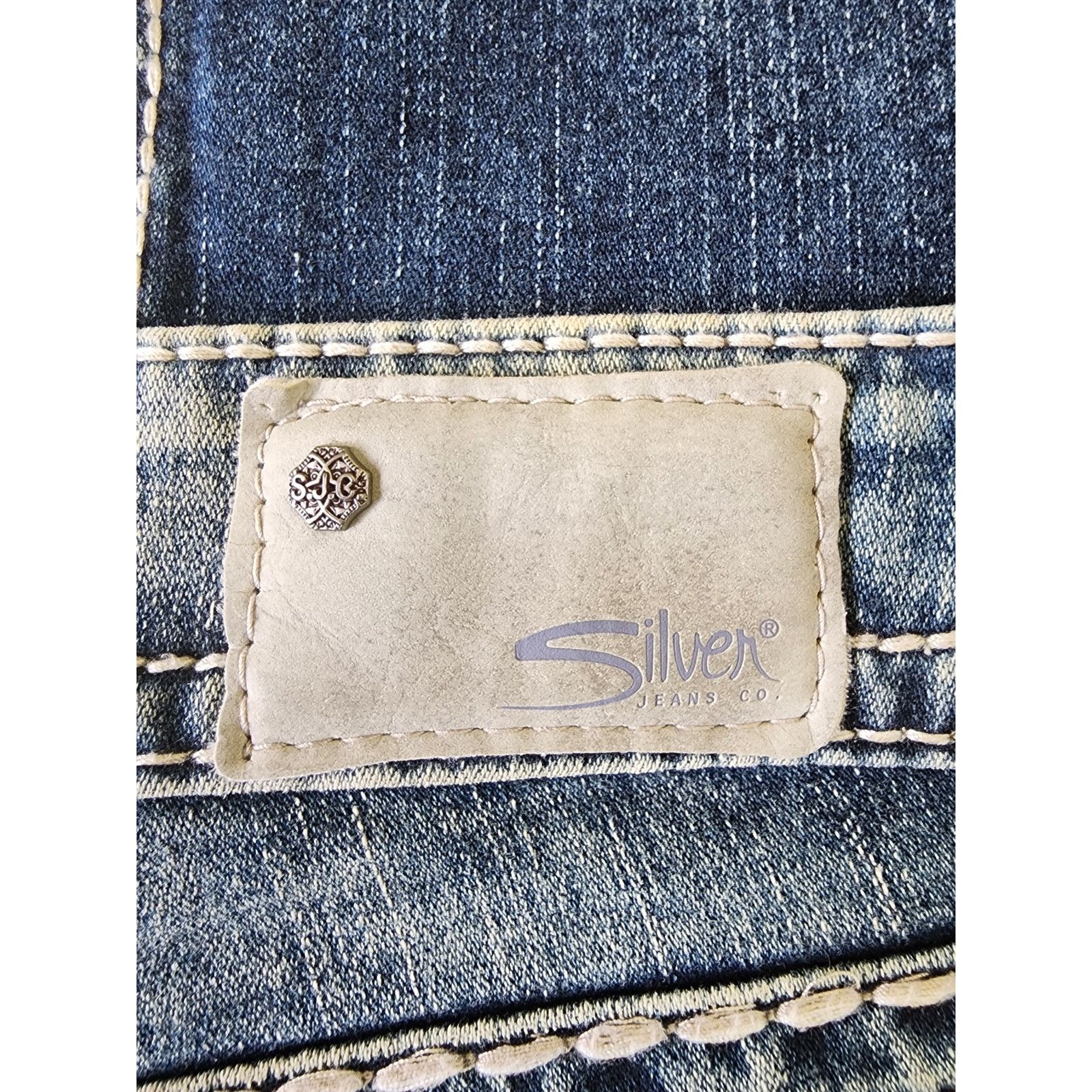 Silver Jeans Co. Silver Jeans Co. Suki Mid Capri Fluid Denim Size 27/22 Blue Size 27" / US 4 / IT 40 - 4 Thumbnail