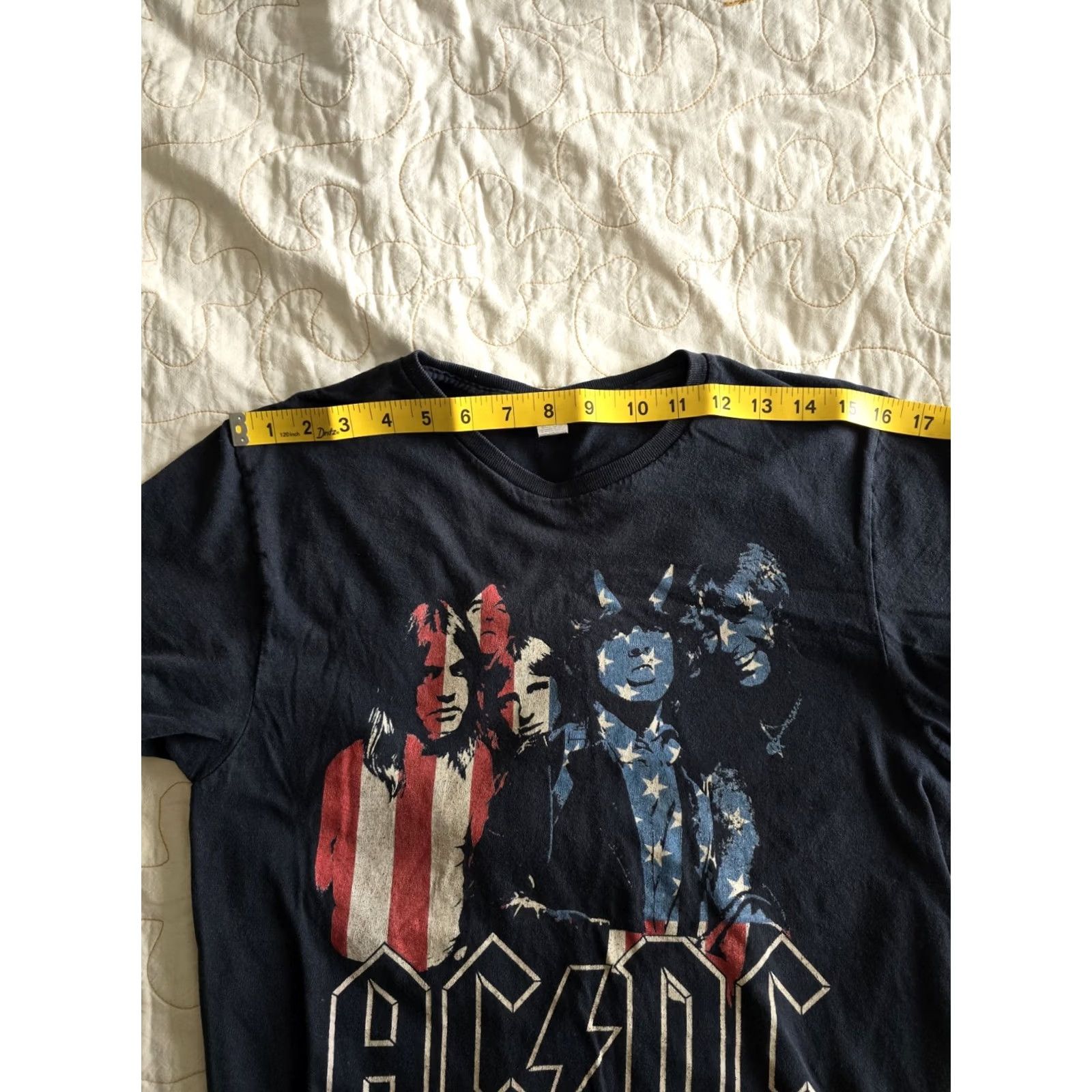 Fruit Of The Loom AC/DC black T-shirt Band Mens Small Crew Neck Short Sleeve Cotton American Flag 90s Theme Mens Size US S / EU 44-46 / 1 - 7 Thumbnail