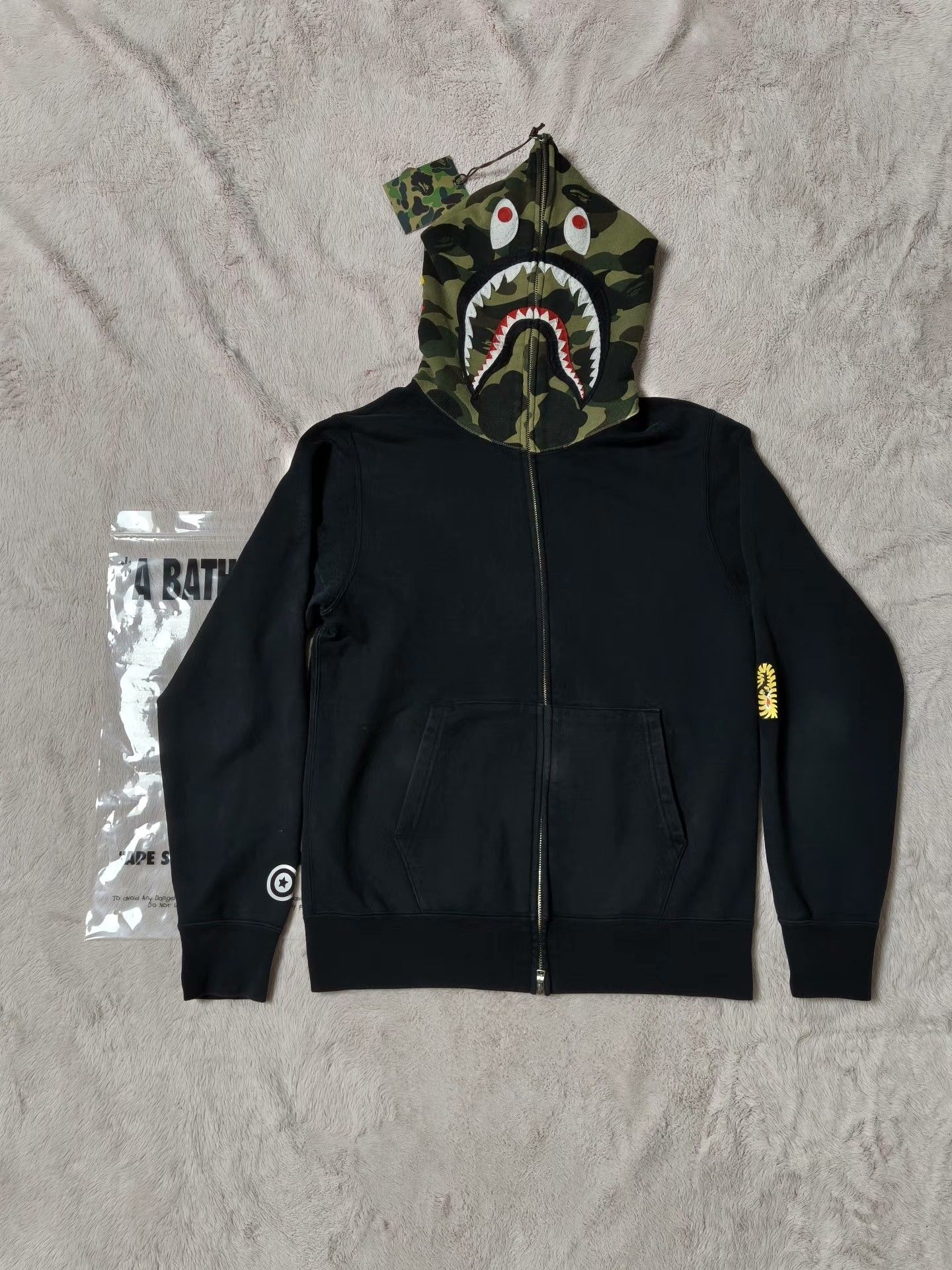 Bape Bape Green Light Jacket L Men Size US L / EU 52-54 / 3 - 1 Thumbnail