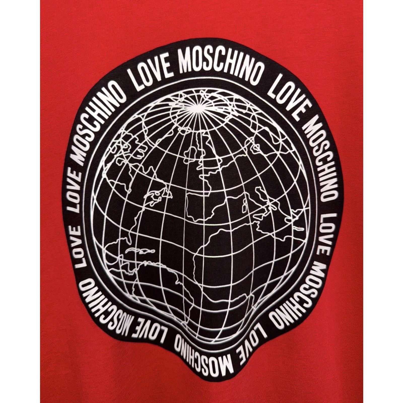 Moschino Moschino Love Red Globe T Shirt M Men Size Medium Regular Color Red Shirt Size US M / EU 48-50 / 2 - 3 Thumbnail