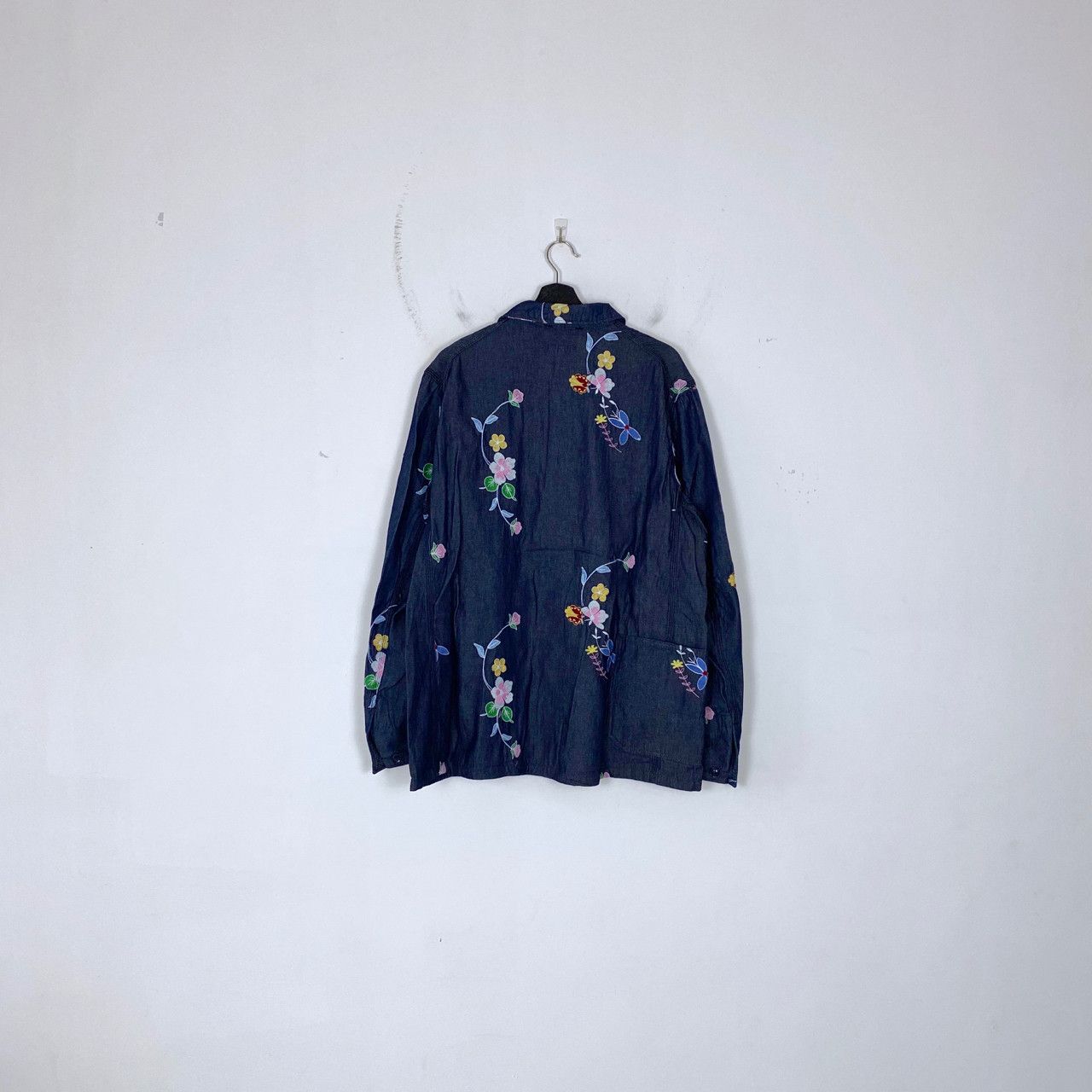 Engineered Garments INDIGO DENIM FLORAL EMBROIDERY WORK JACKET Size US L / EU 52-54 / 3 - 2 Thumbnail