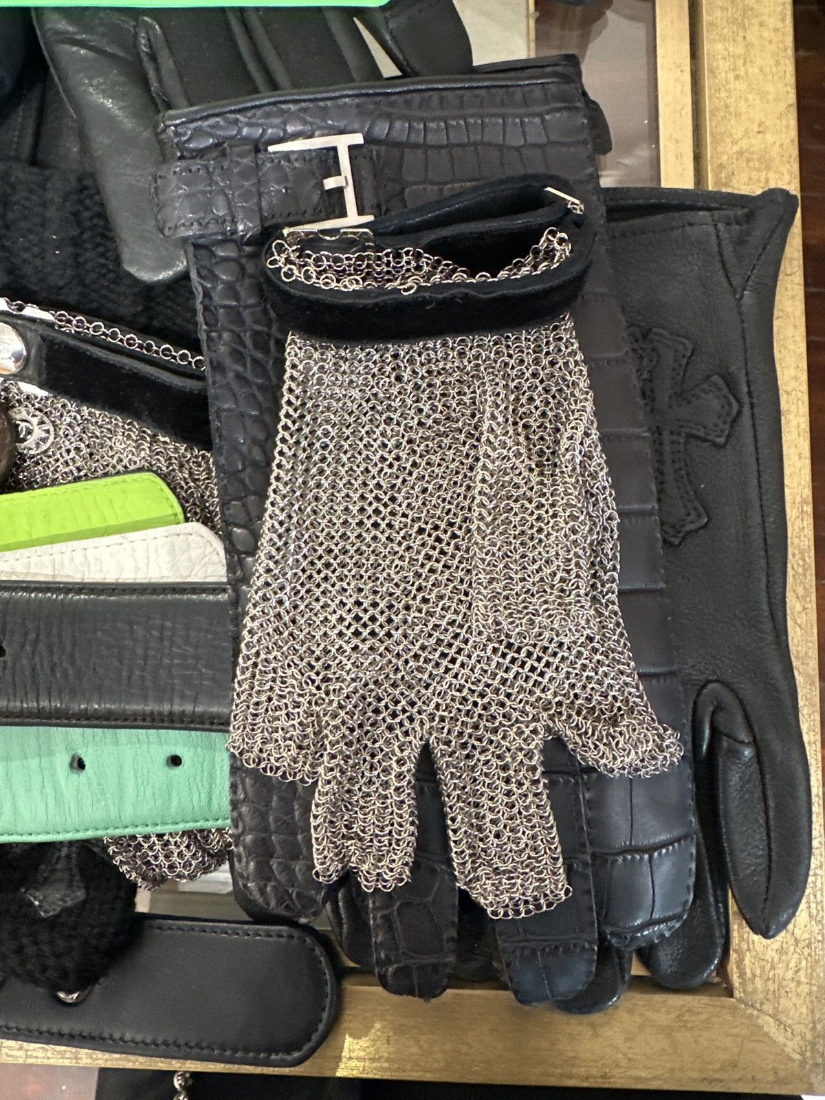 Chanel CHANEL CHAIN LINK GLOVES Size ONE SIZE - 4 Thumbnail