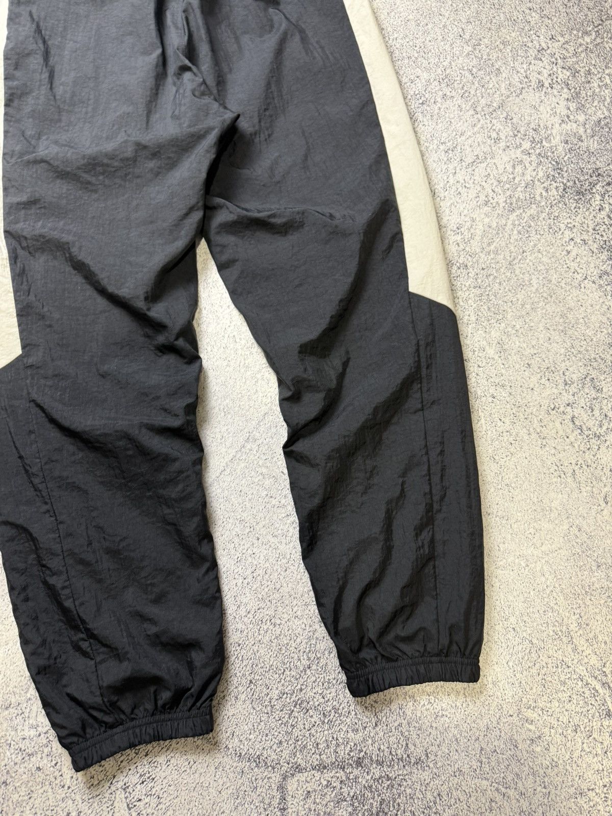 Nike Vintage Nike Nylon Drill Pants Y2K Black Size US 34 / EU 50 - 17 Thumbnail