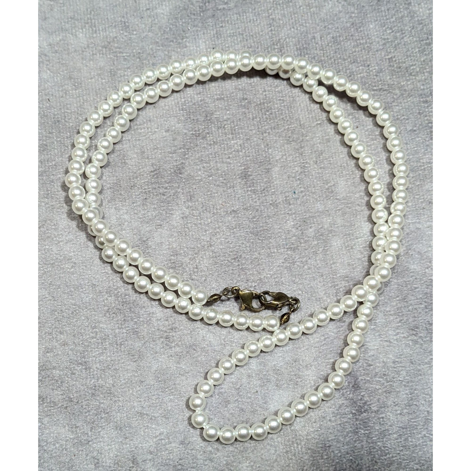 Other Simple Elegant White Faux Pearl Beaded Necklace Size ONE SIZE - 4 Thumbnail