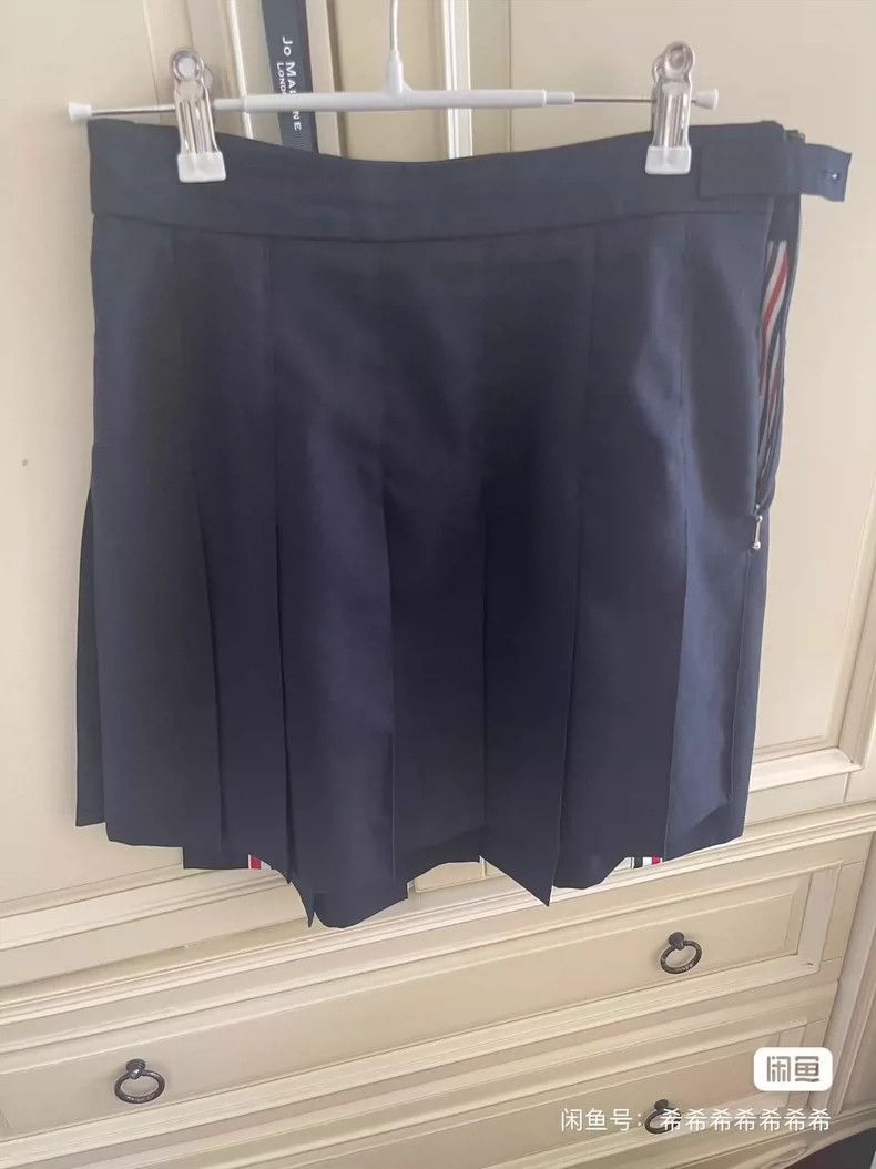 Thom Browne Thom Browne High waist pleated mini skirt Size 27" / US 4 / IT 40 - 1 Thumbnail
