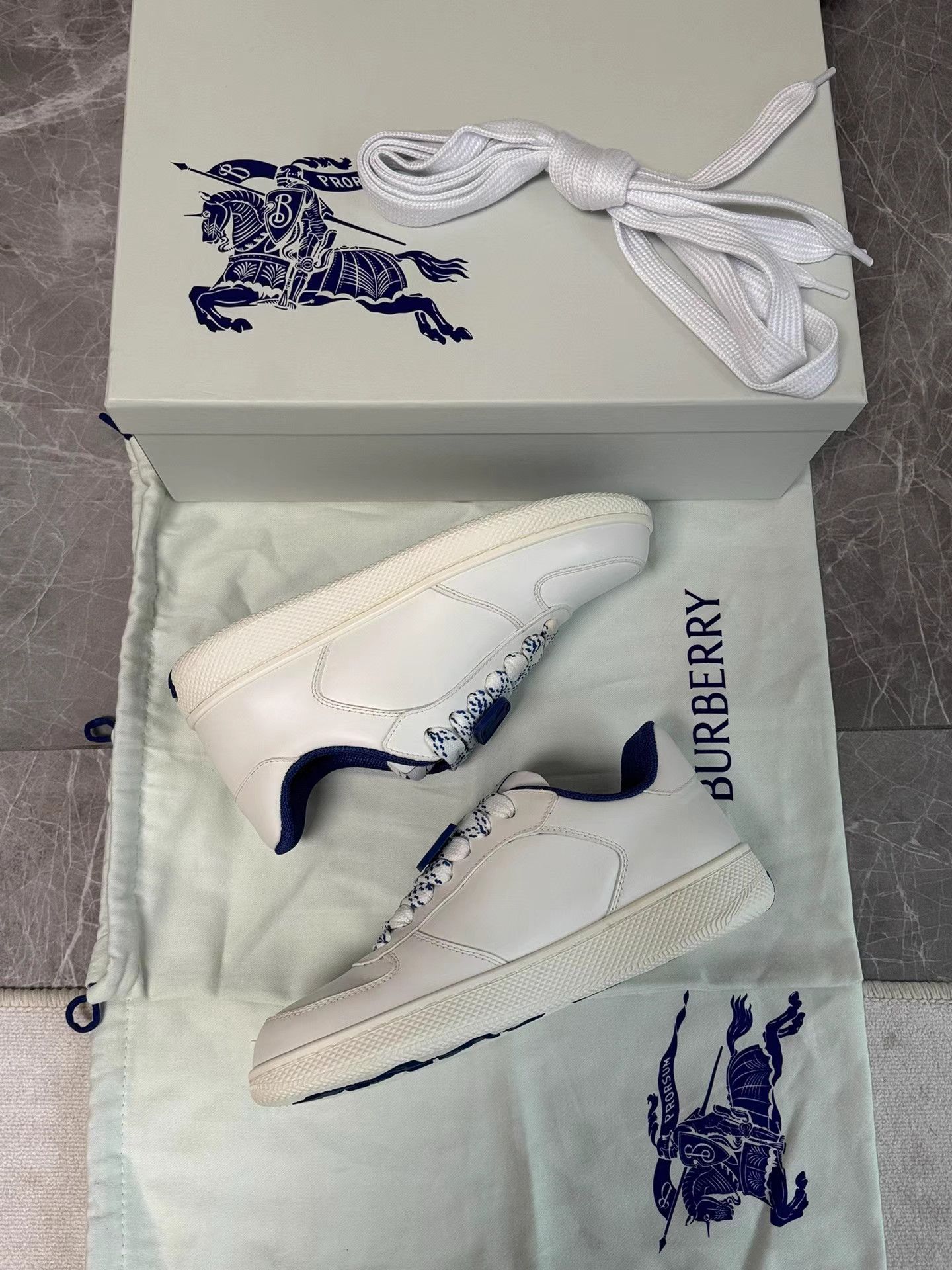 Burberry Burberry Classic White Leather Low-Top Sneakers K6 Size US 6 / IT 36 - 5 Thumbnail