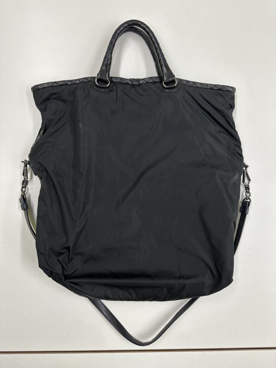 Bottega Veneta Bottega veneta 2000s nylon leather flip bag in dark navy Size ONE SIZE - 2 Thumbnail
