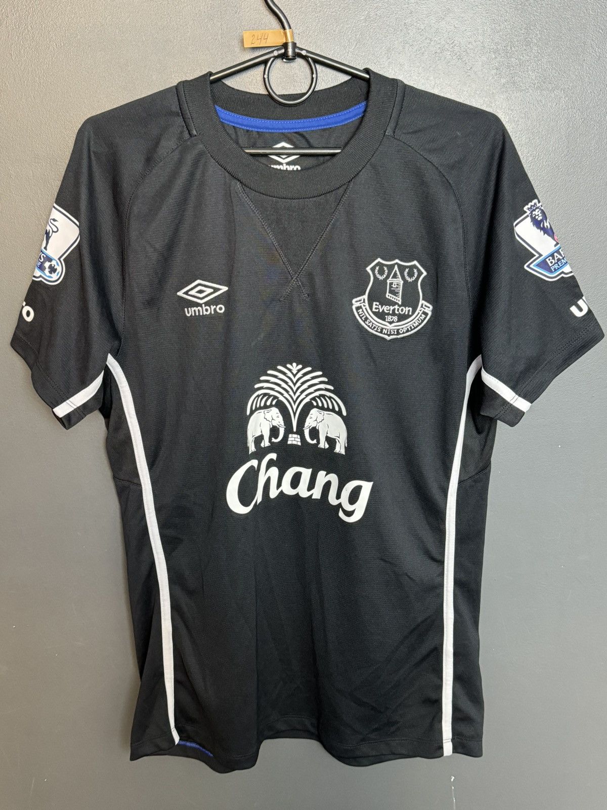 Umbro Everton 14/15 Away Jagielka Football Jersey Size US S / EU 44-46 / 1 - 2 Thumbnail