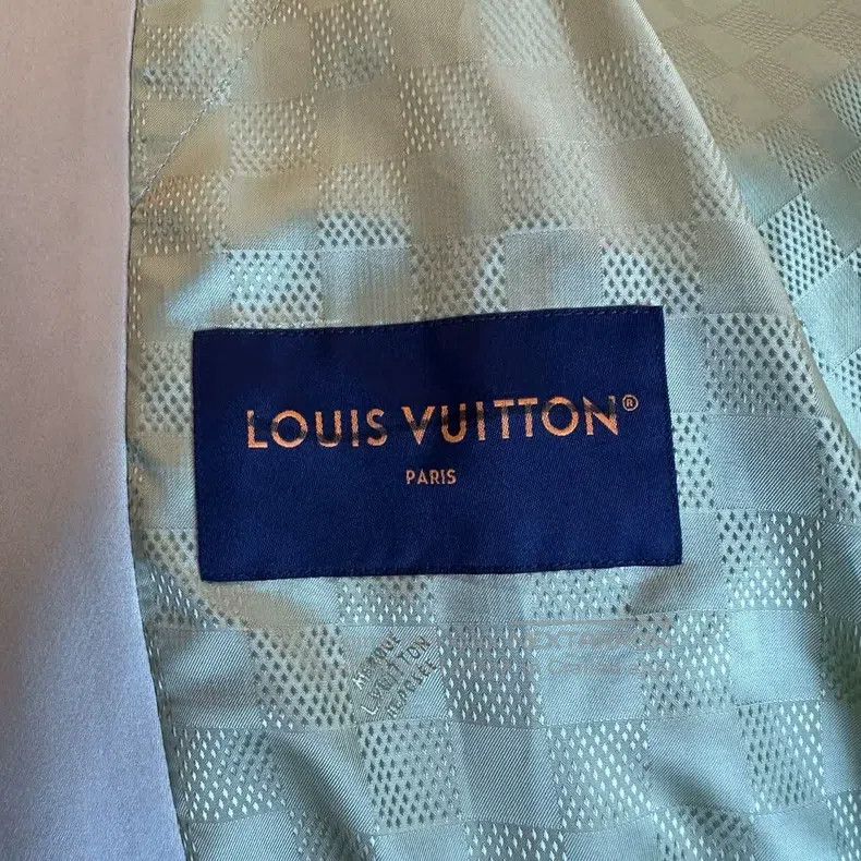 Louis Vuitton Louis Vuitton Green cartoon dragon embroidered pearl zippe Size US M / EU 48-50 / 2 - 7 Thumbnail