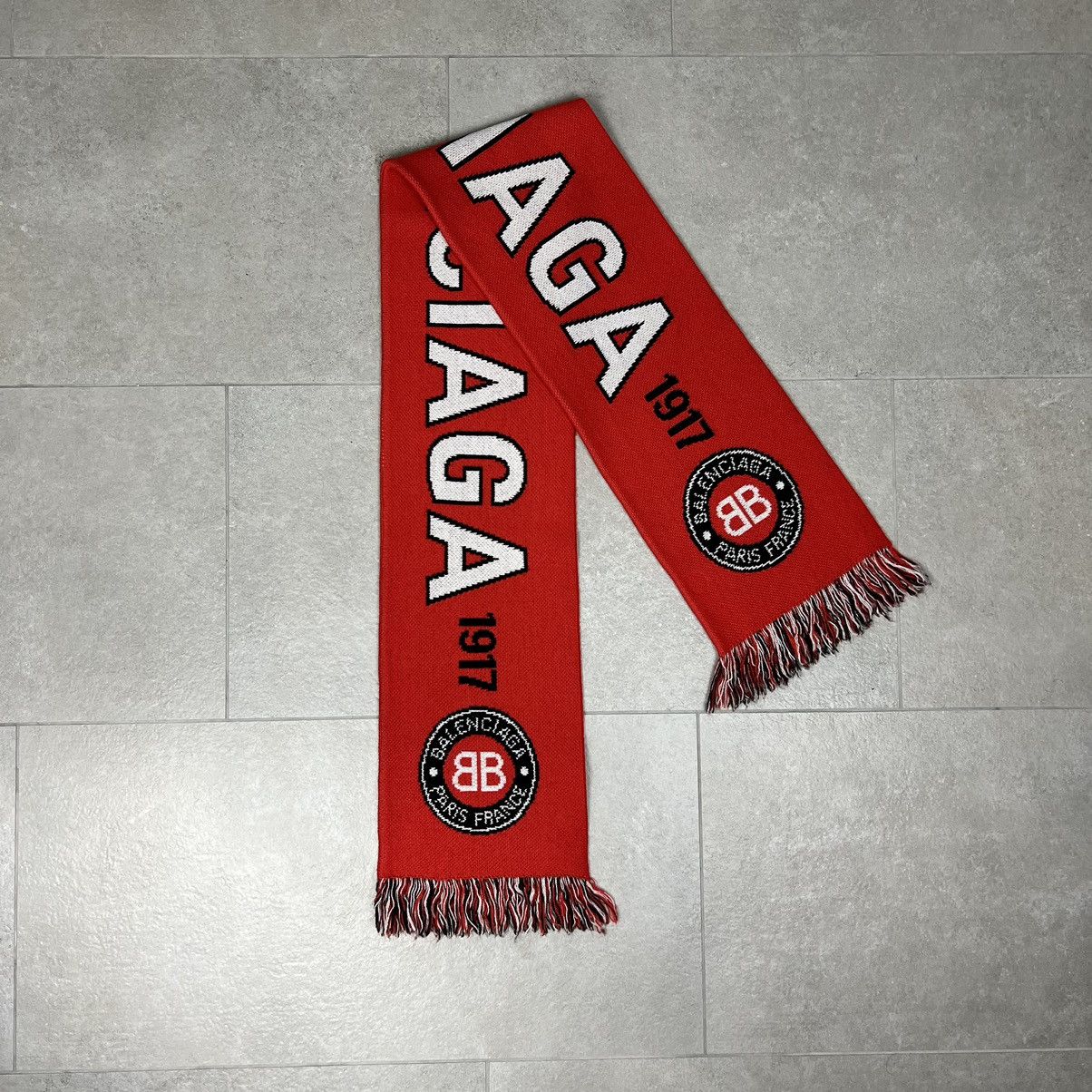 Balenciaga FW20 Knit Soccer Scarf in Red