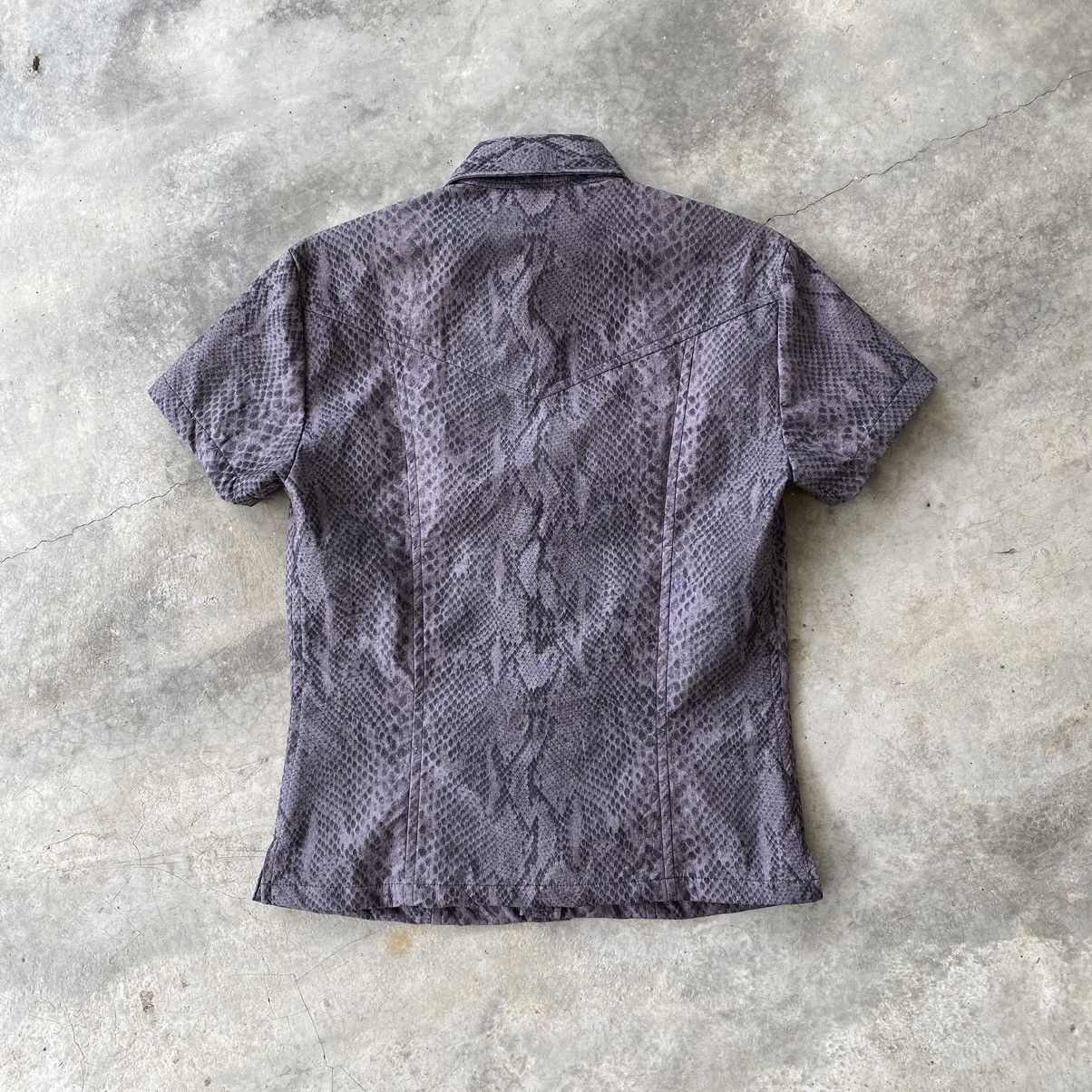 5351 POUR LES HOMMES × Japanese Brand 5351 Pour Les Hommes Snakeskin Printed Button Shirt Size US S / EU 44-46 / 1 - 2 Thumbnail