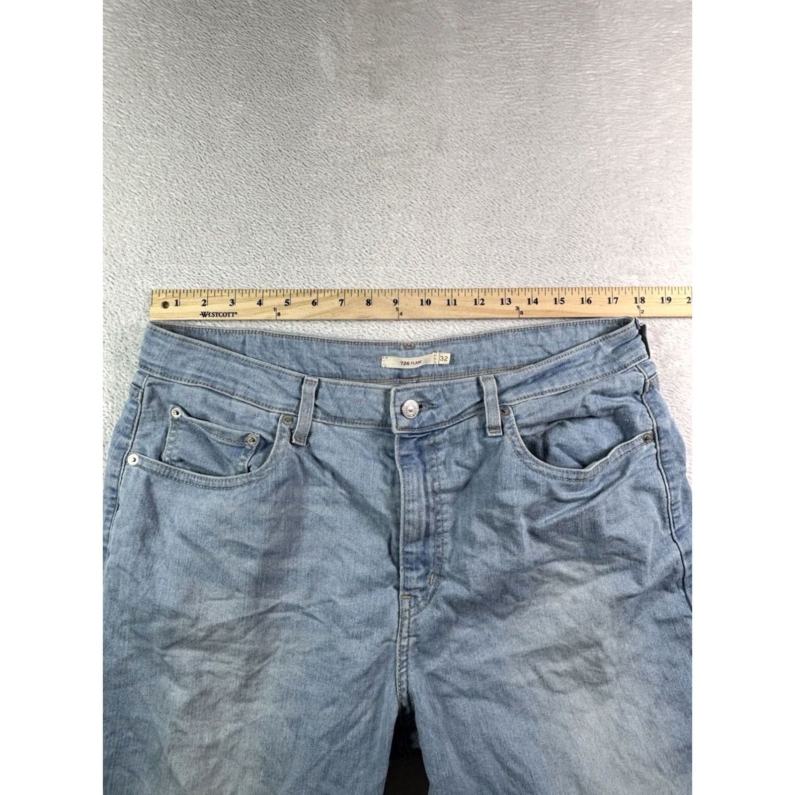 Levi's Levi's 726 Flare Jeans Women's 32x30 Light Wash Denim Regular Blue 5-Pocket Style Vintage No N/A Size 24" / US 00 / IT 34 - 7 Thumbnail