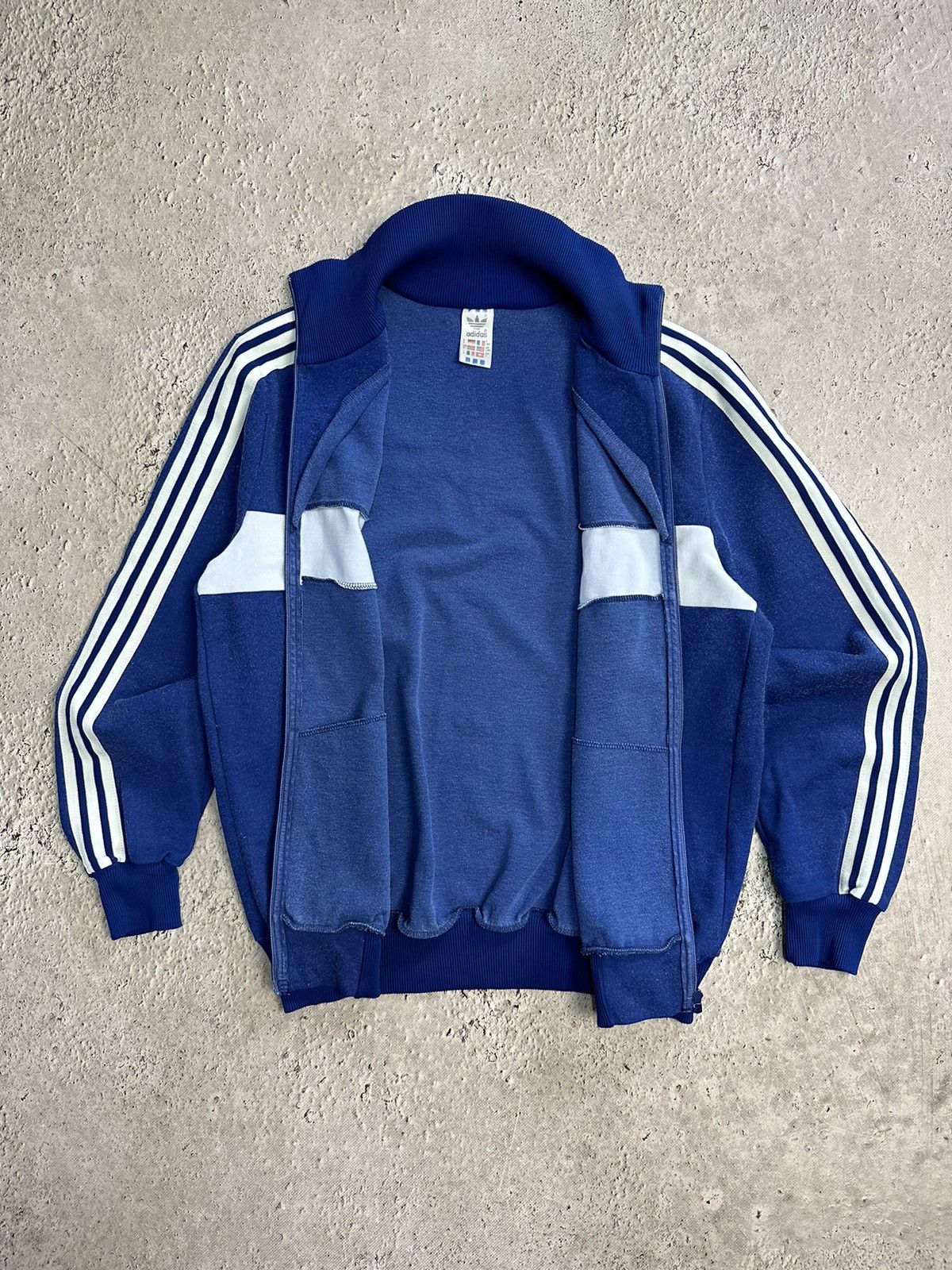 Adidas Vintage Adidas Originals Tracksuit Set Jacket Pants Y2K Size US L / EU 52-54 / 3 - 6 Thumbnail