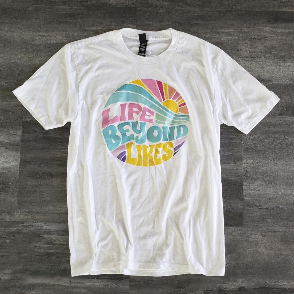 District Vision White Life Beyond Likes Short Sleeve Size S / US 4 / IT 40 - 1 Thumbnail