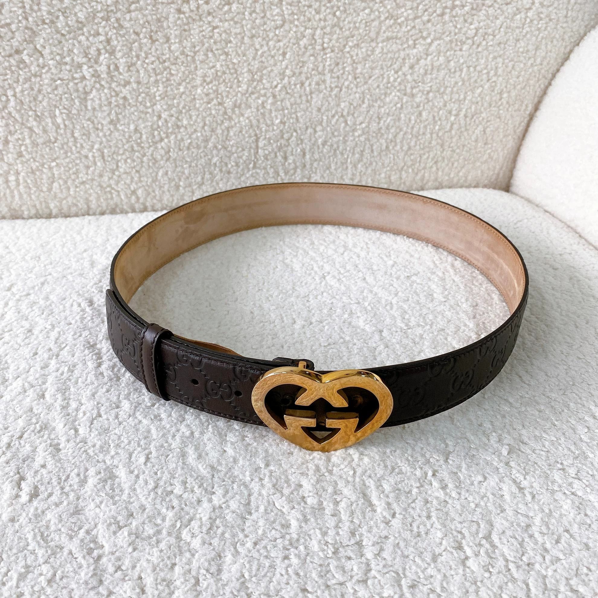 Gucci Gucci Heart Metal Buckle Full Logo Belt Size ONE SIZE - 1 Thumbnail