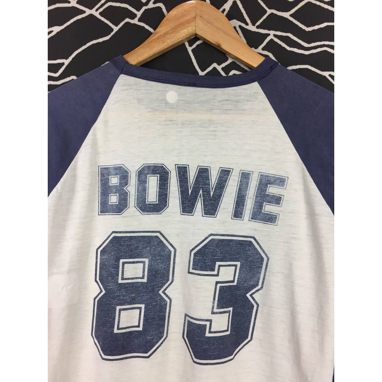 Band Tees Vtg 80s David Bowie Serious Moonlight Tour 83 Raglan Tee Size US S / EU 44-46 / 1 - 14 Thumbnail