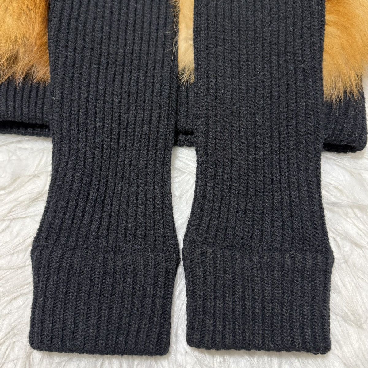 Louis Vuitton Authentic Louis Vuitton Fox/Coyote/Beaver Knit Fur Jacket S Size S / US 4 / IT 40 - 10 Thumbnail