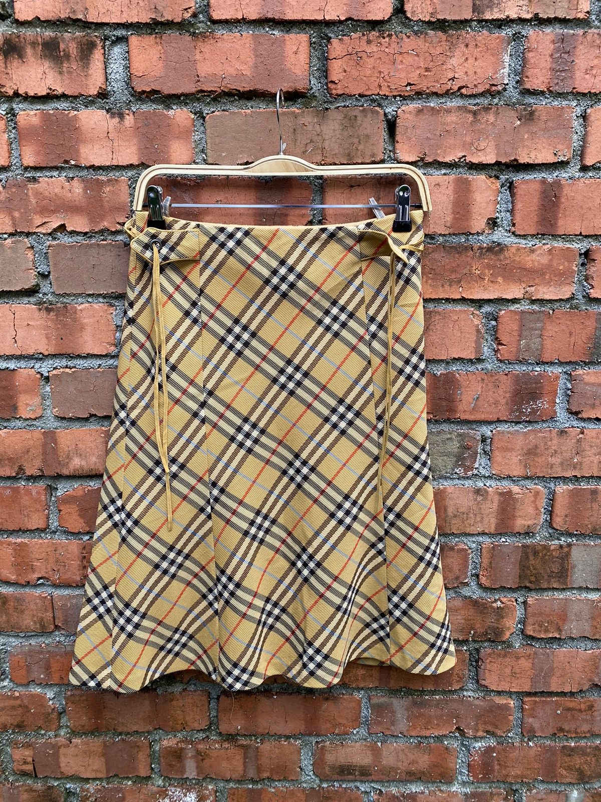image of Burberry Nova Check Midi Skirt in Brown, Women's (Size 29)