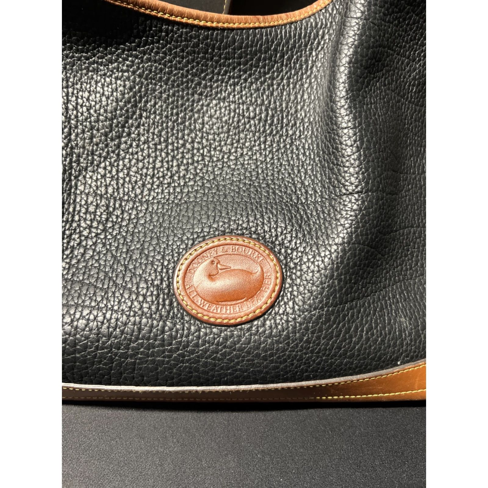 Dooney & Bourke Dooney Bourke Vintage Boho Crescent Pebbled Leather Purse Size ONE SIZE - 2 Thumbnail