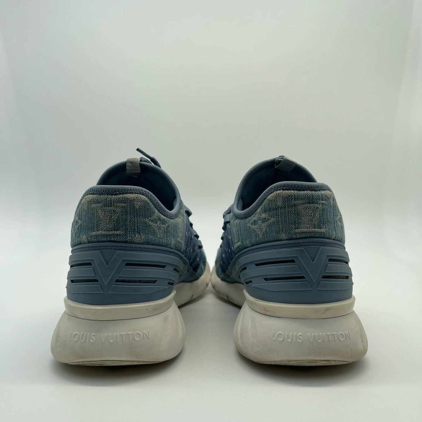 Louis Vuitton LV Denim Sneakers US8 Used Size US 8 / IT 38 - 3 Thumbnail