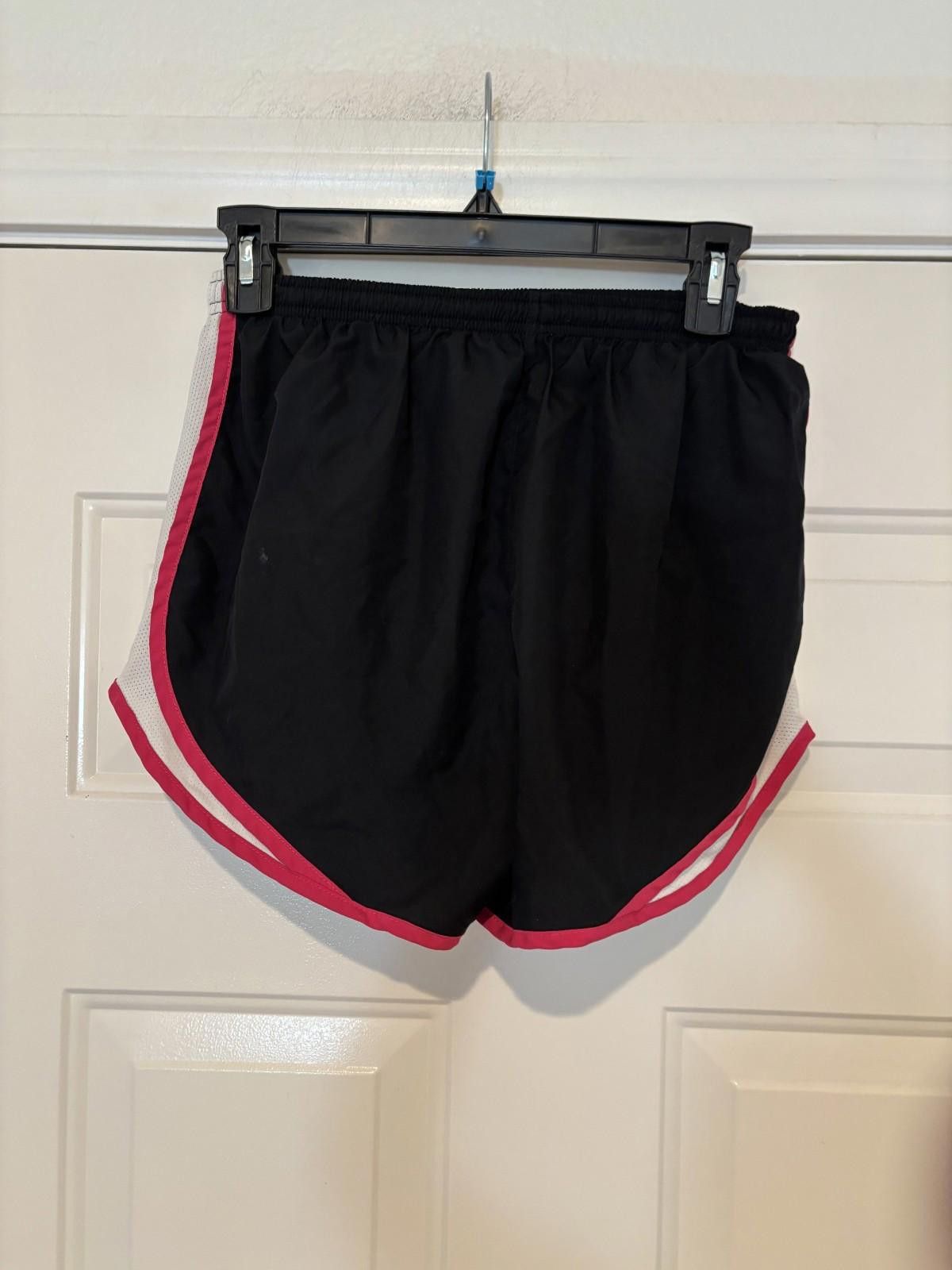 Nike Women's sz S Nike athletic black dri fit shorts #594 Size 28" / US 6 / IT 42 - 2 Thumbnail