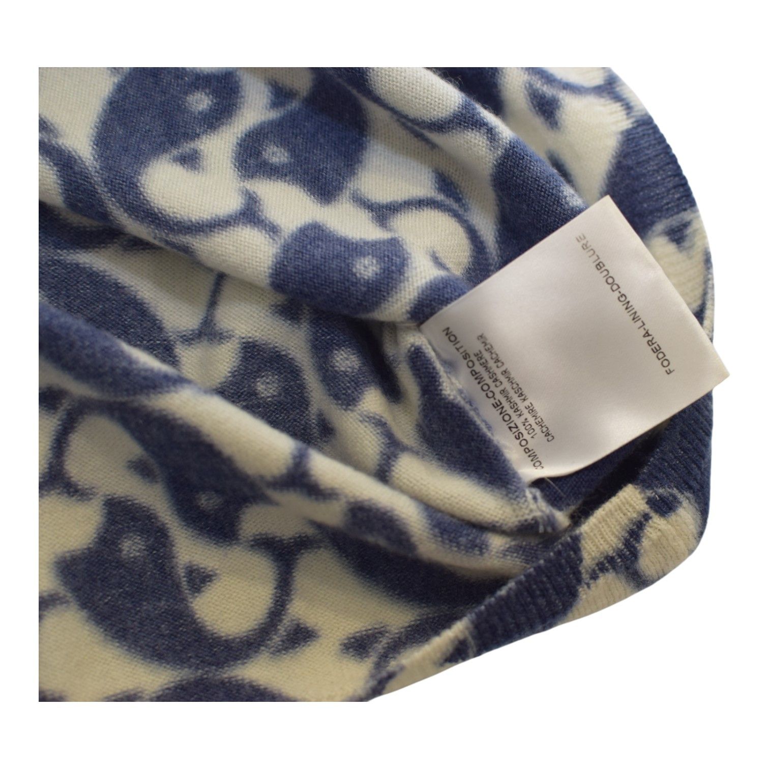 Gucci Gucci Blue & White Fish Print Short Sleeve 100% Cashmere Size M / US 6-8 / IT 42-44 - 8 Thumbnail