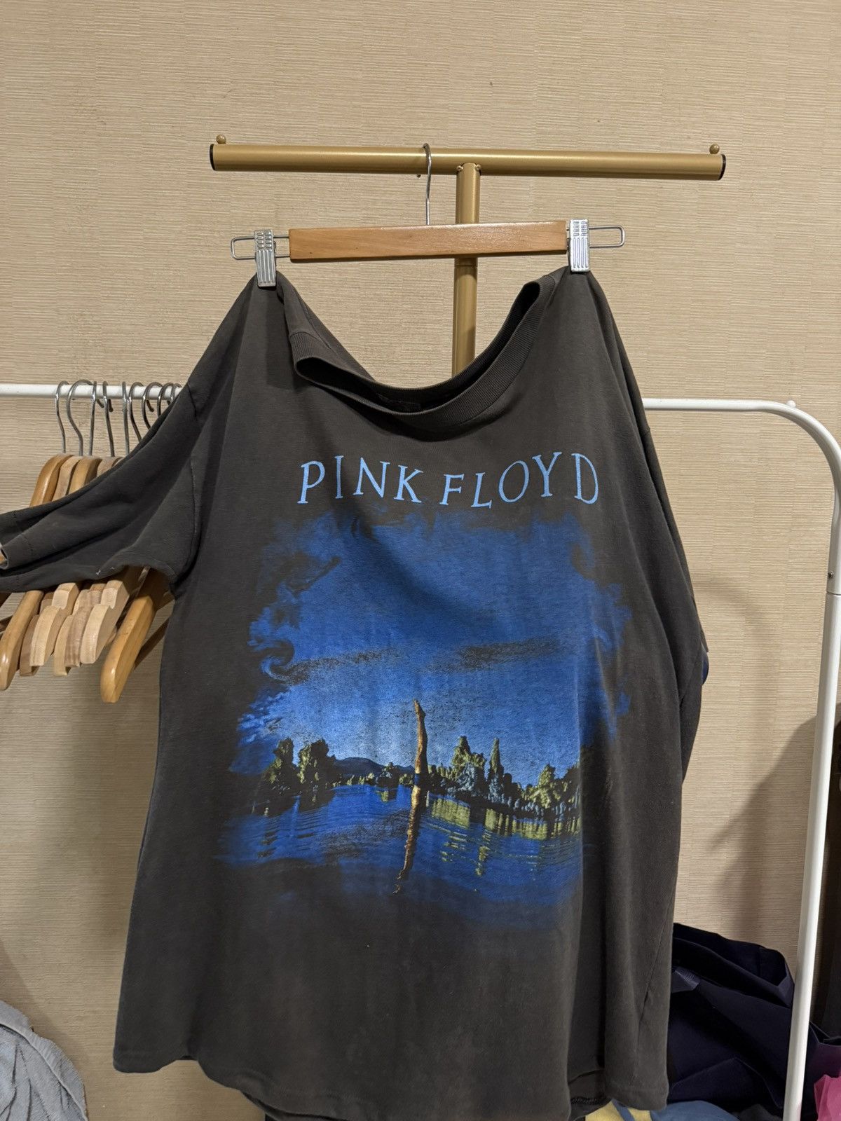 Pink Floyd Vintage 1992 Sun Faded Pink Floyd Wish You Were Here Tee Size US XL / EU 56 / 4 - 20 Thumbnail