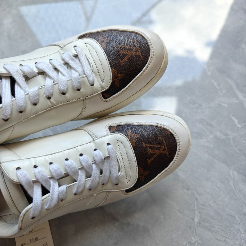 Louis Vuitton Louis Vuitton Rivoli Leather Sneakers for Men - Size US 8 / EU 41 - 5 Thumbnail