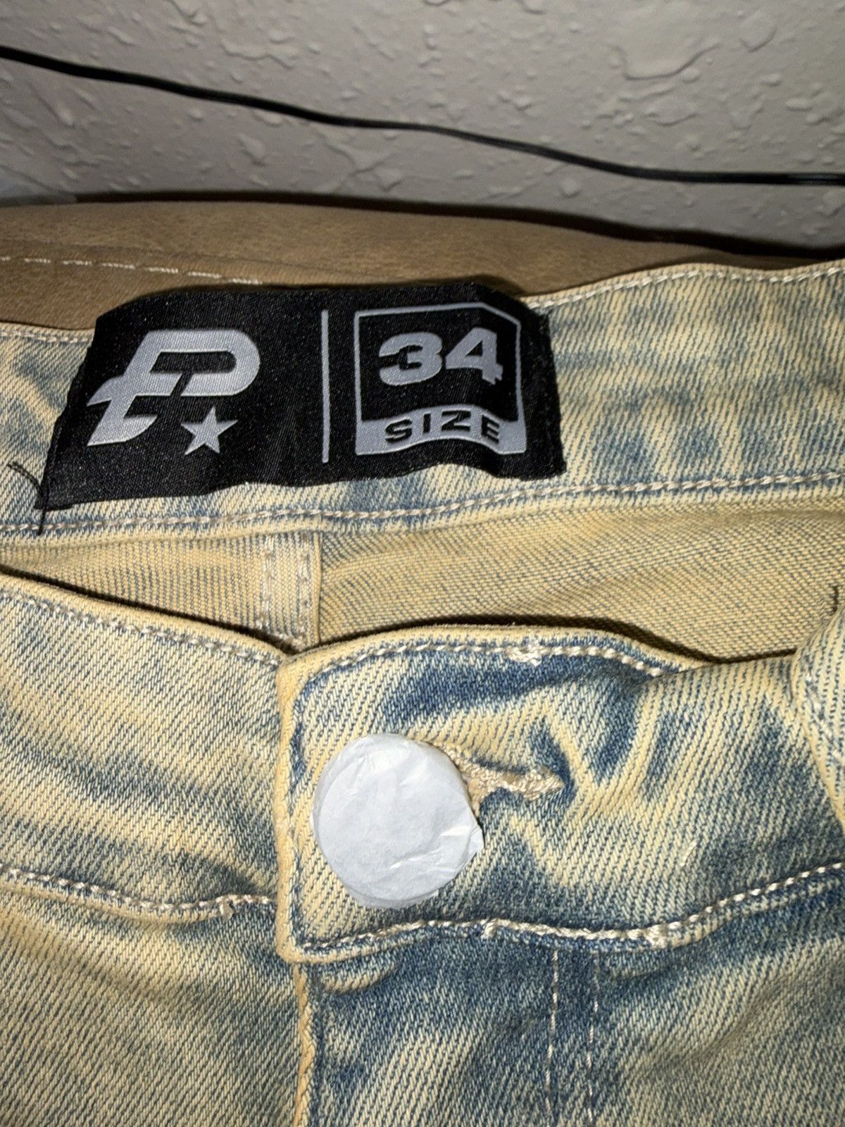 Men 34 in Beige, Men's — image 3 of 5