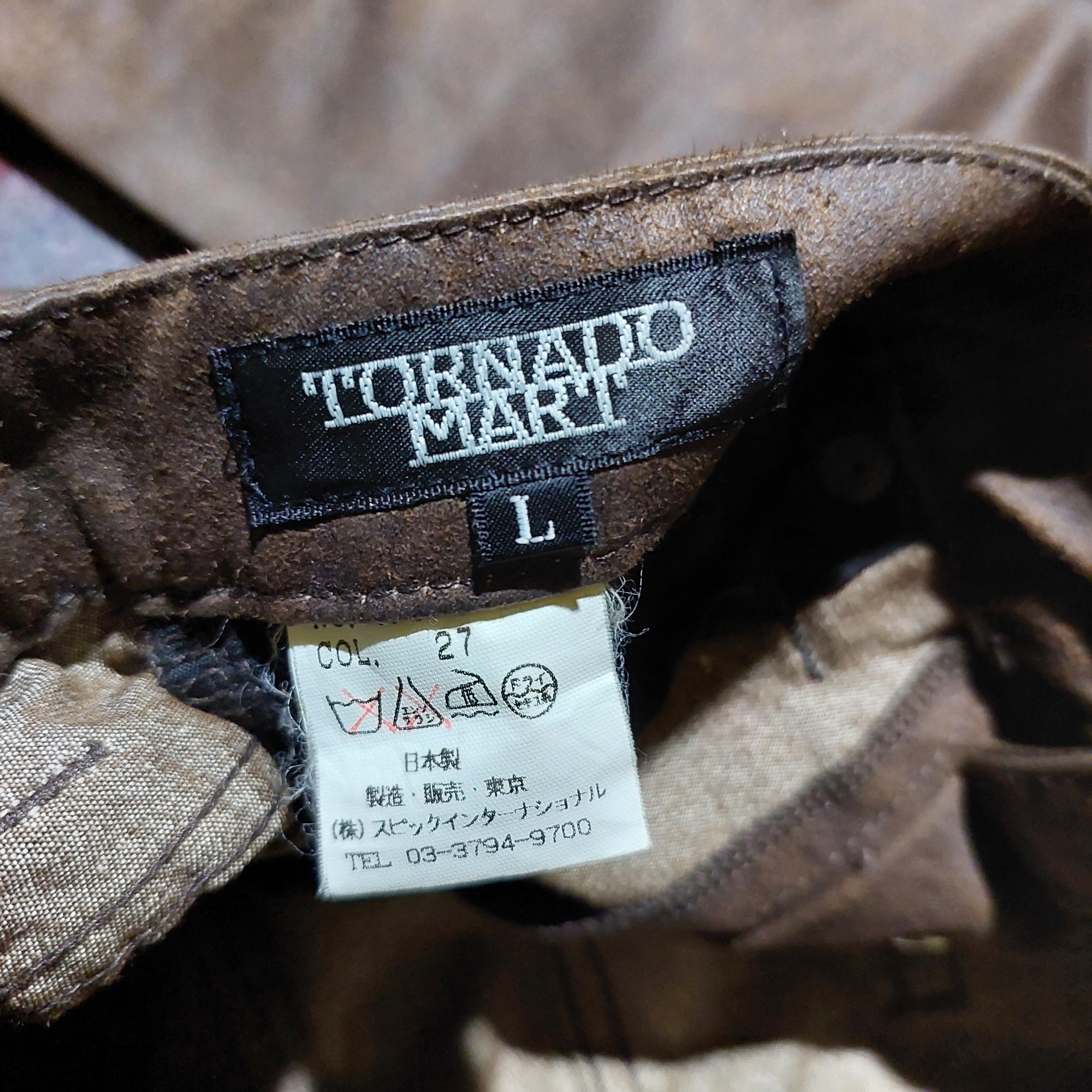 Tornado Mart Tornado Mart button down pleated knee length shorts Size US 31 - 8 Thumbnail