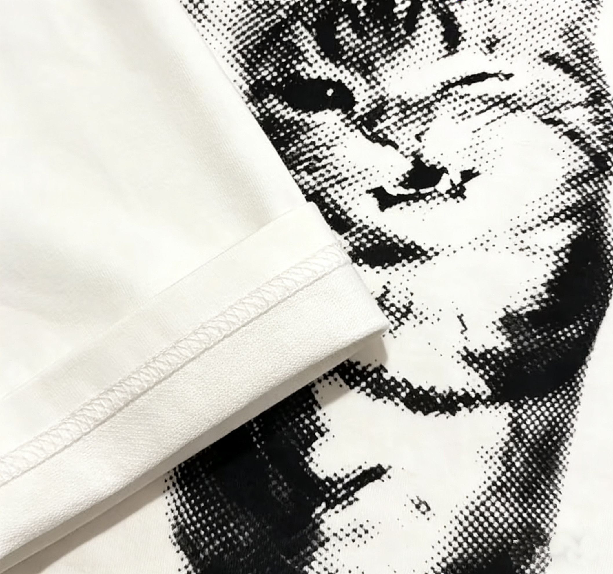 Other Vintage Retro Wink Cat Cute Portrait Graphic White T-Shirt Size US M / EU 48-50 / 2 - 2 Thumbnail