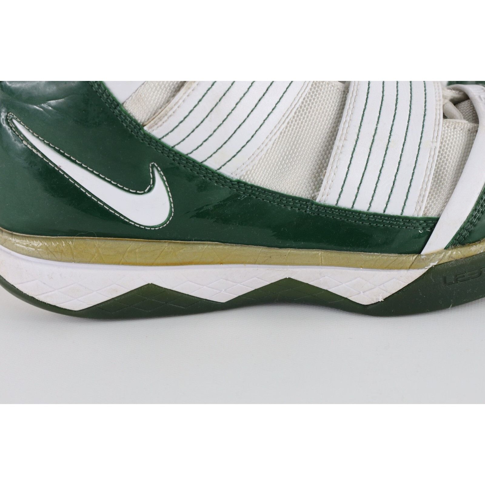 Nike Vintage Nike Lebron James Zoom Soldier III Basketball Shoes Size US 9 / EU 42 - 6 Thumbnail
