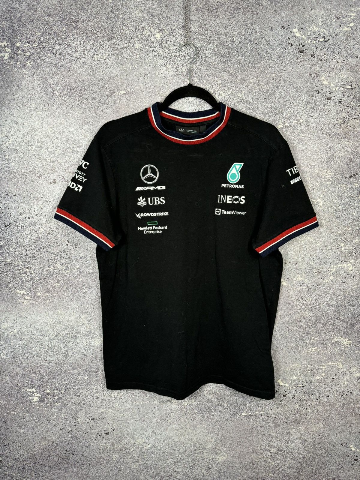 Mercedes-Benz Mercedes-Benz AMG F1 Petronas Team 2022 Formula 1 Jersey Size US M / EU 48-50 / 2 - 1 Thumbnail